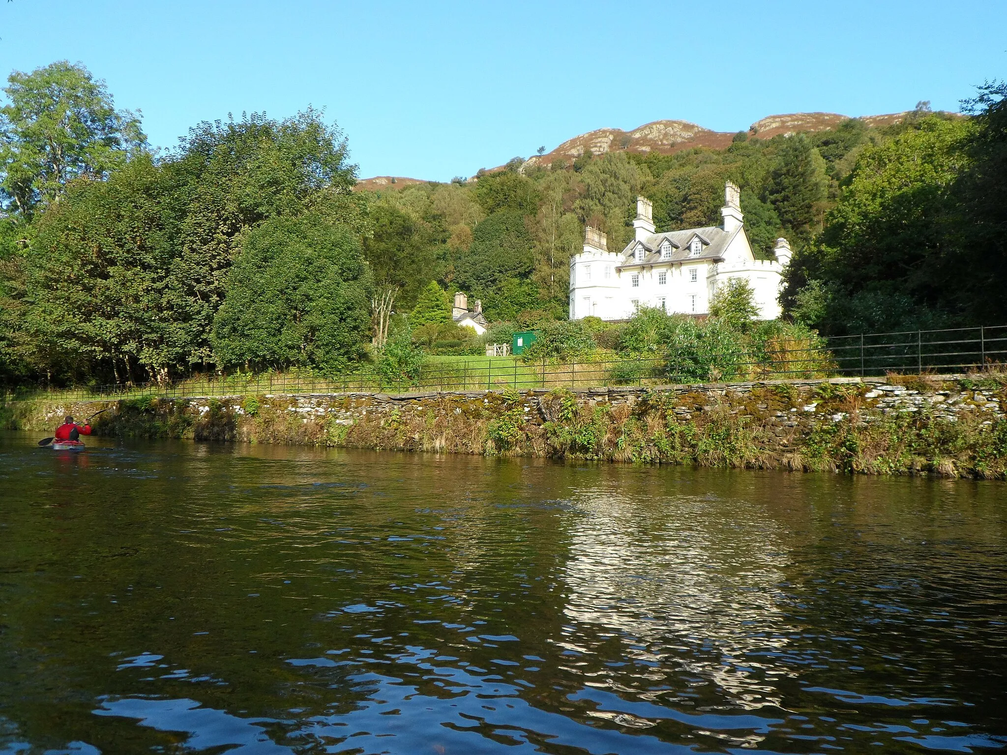 Photo showing: Croft Lodge from the River Brathay - Clappersgate