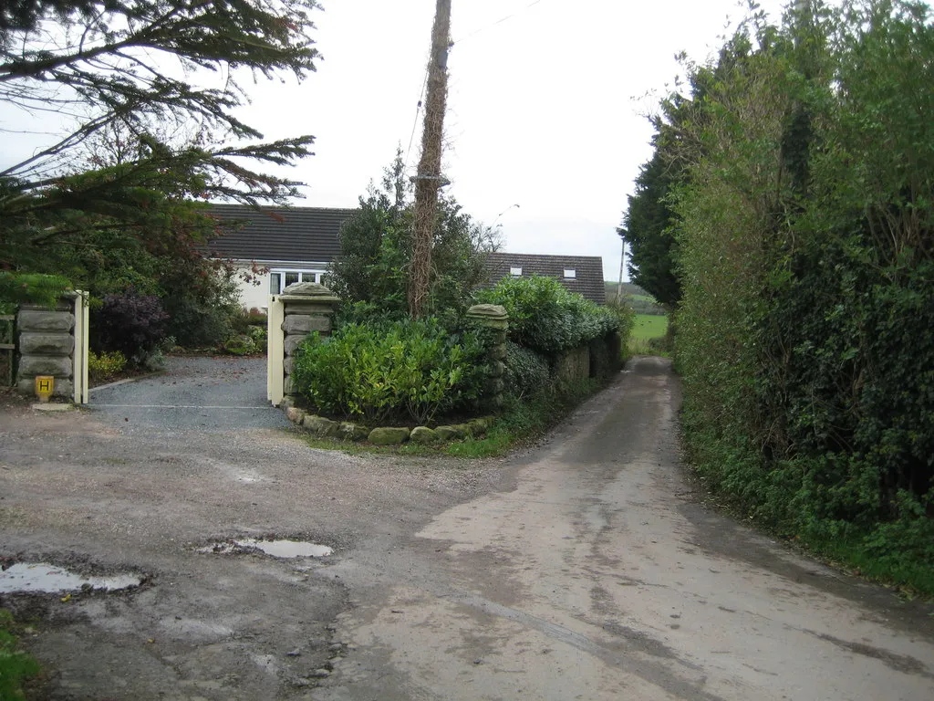 Photo showing: Lonning from Town Head Farm