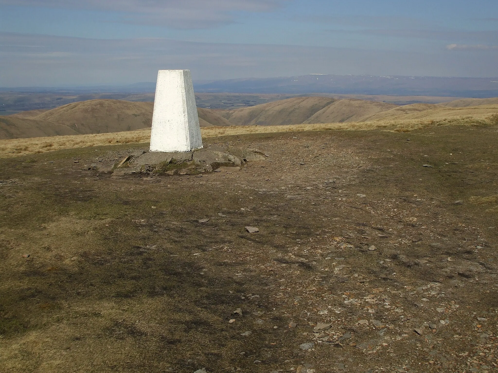 Photo showing: Top of the Calf Looking in a northerly direction, towards Cross Fell with a snowy top about 20 miles away.