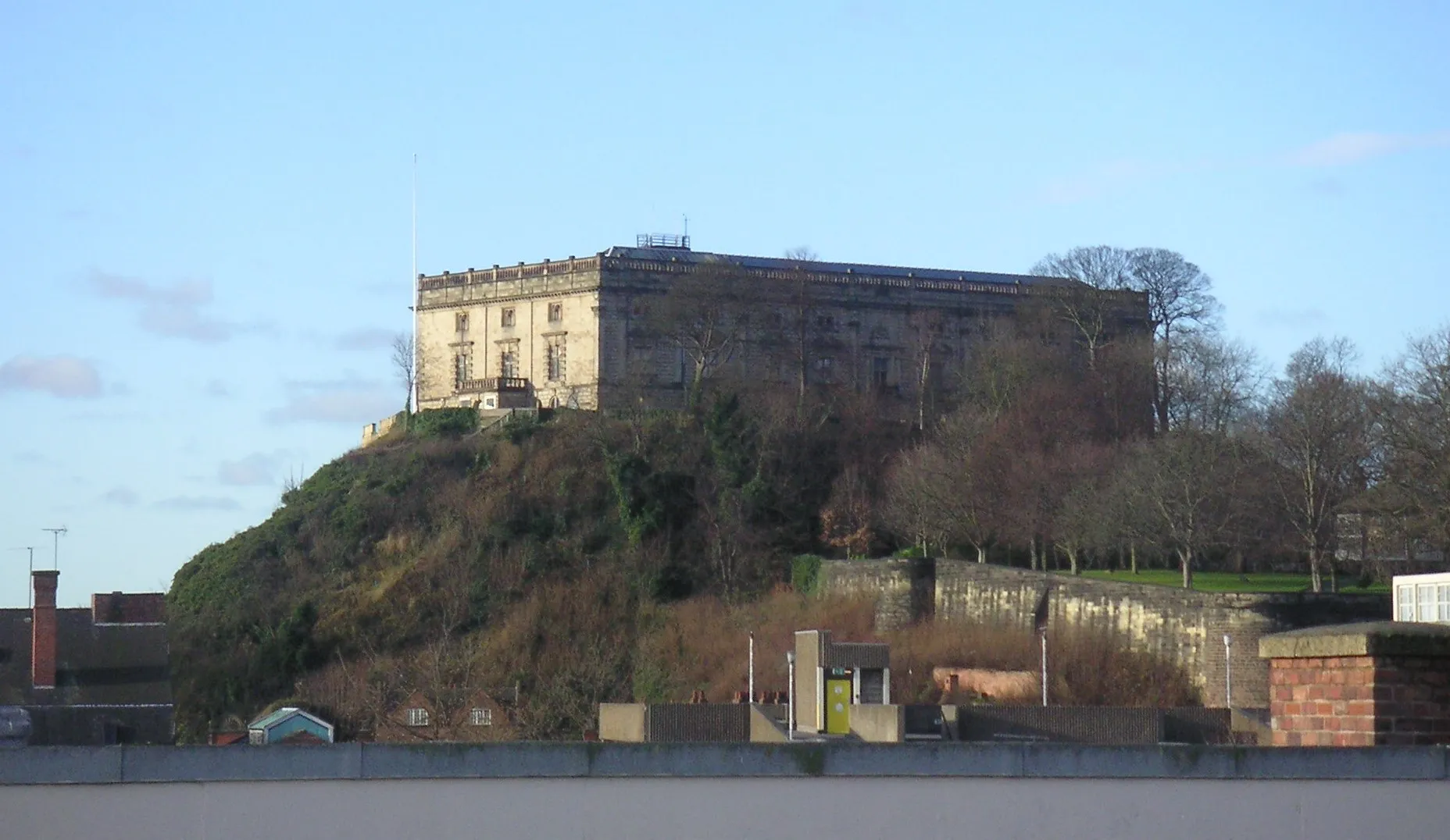 Photo showing: Nottingham Castle taken from the top of the former Broadmarsh shopping centre on Canal Street