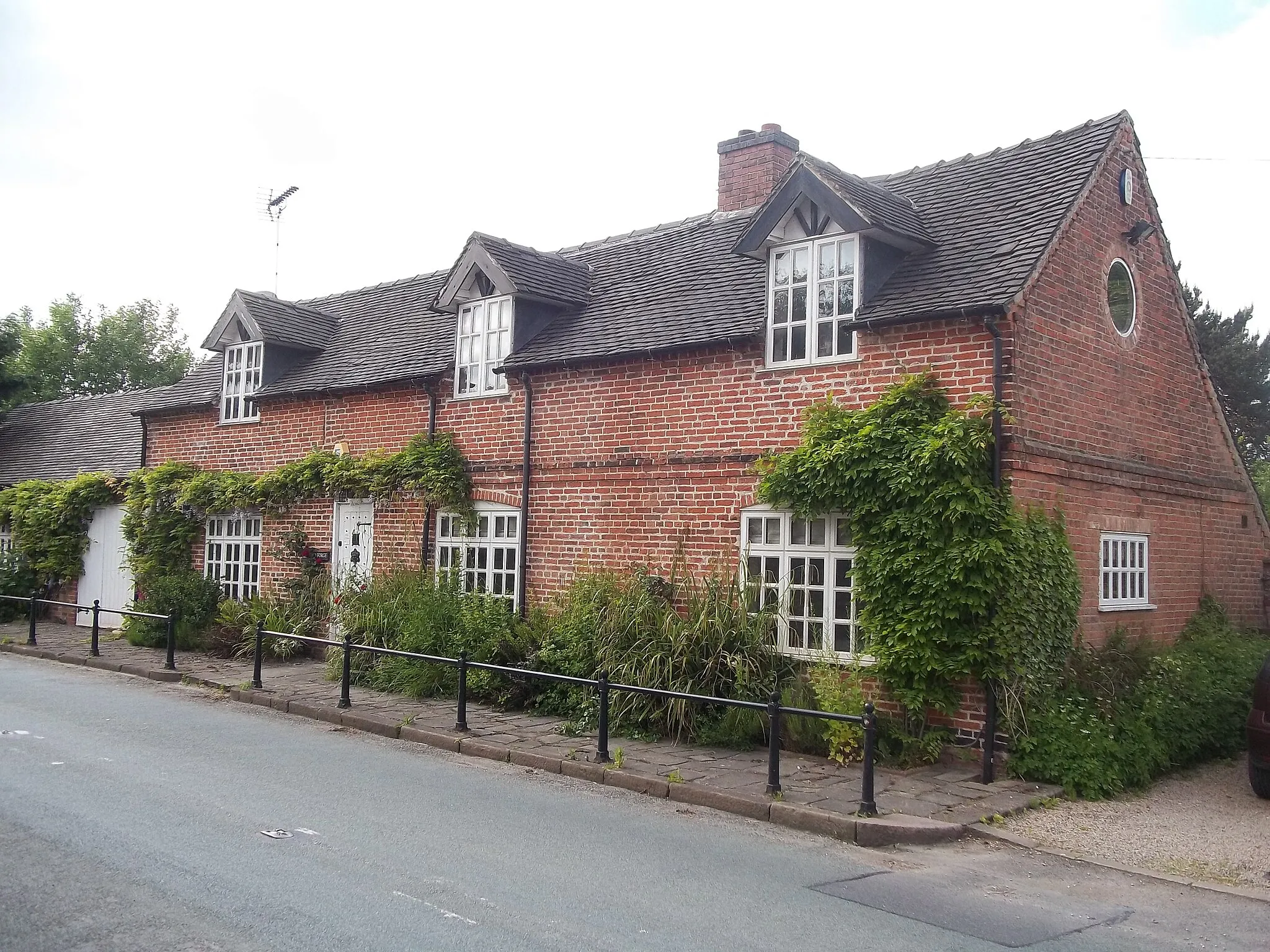 Photo showing: The Old Forge in Markeaton