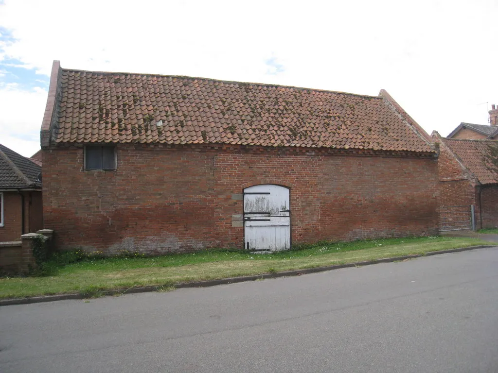 Photo showing: Barn at the Gables