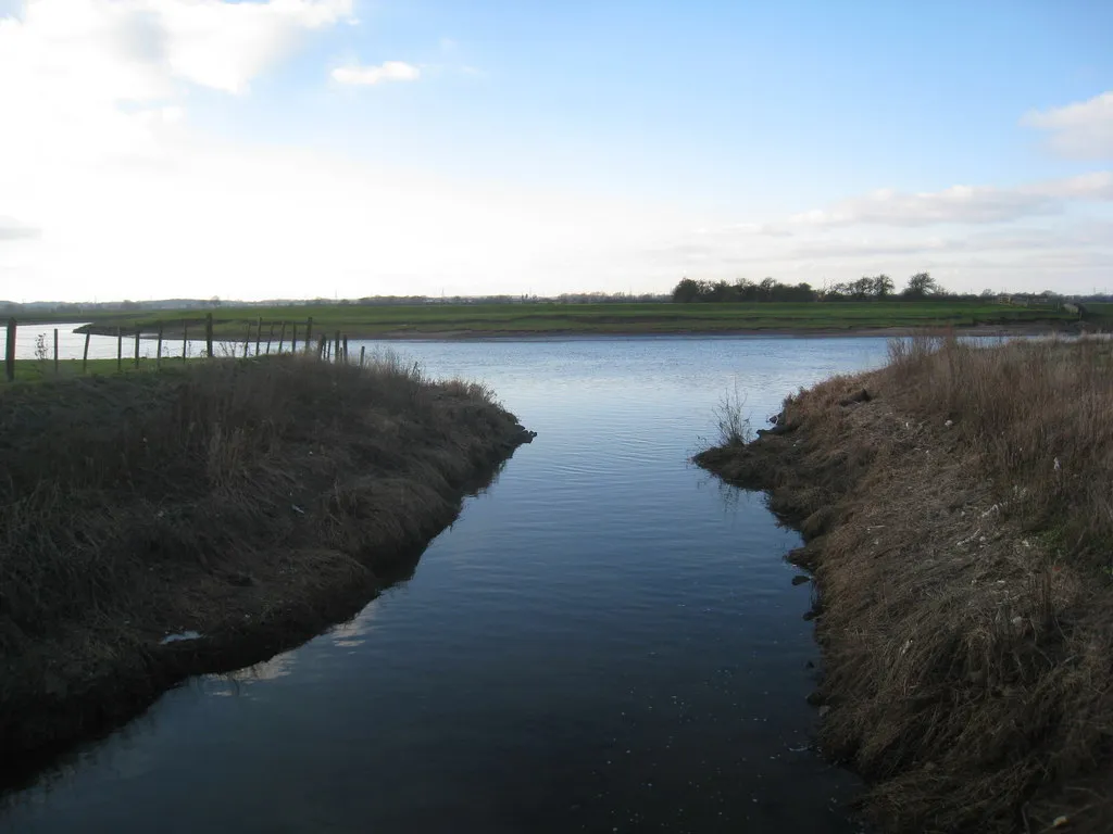Photo showing: Confluence of the Fleet and the Trent