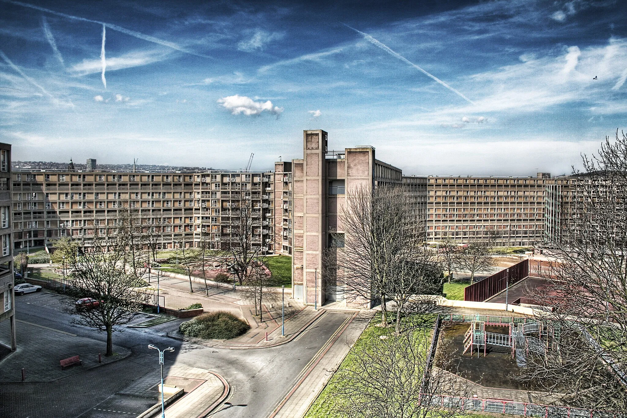 Photo showing: Park Hill, half-abandoned council housing estate, Sheffield, England