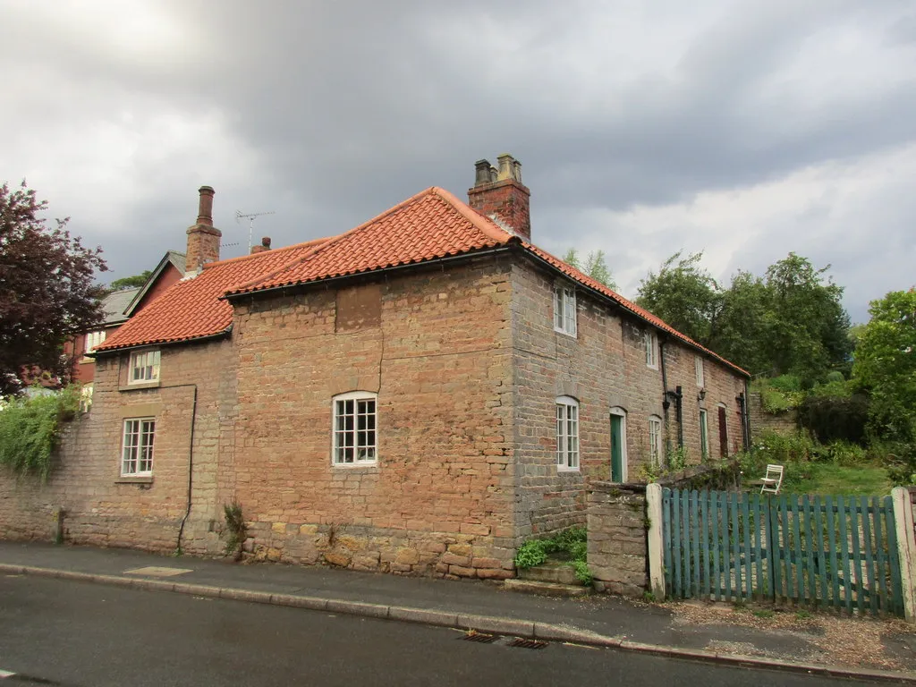 Photo showing: Photograph of 44 High Street, Whitwell, Derbyshire, England