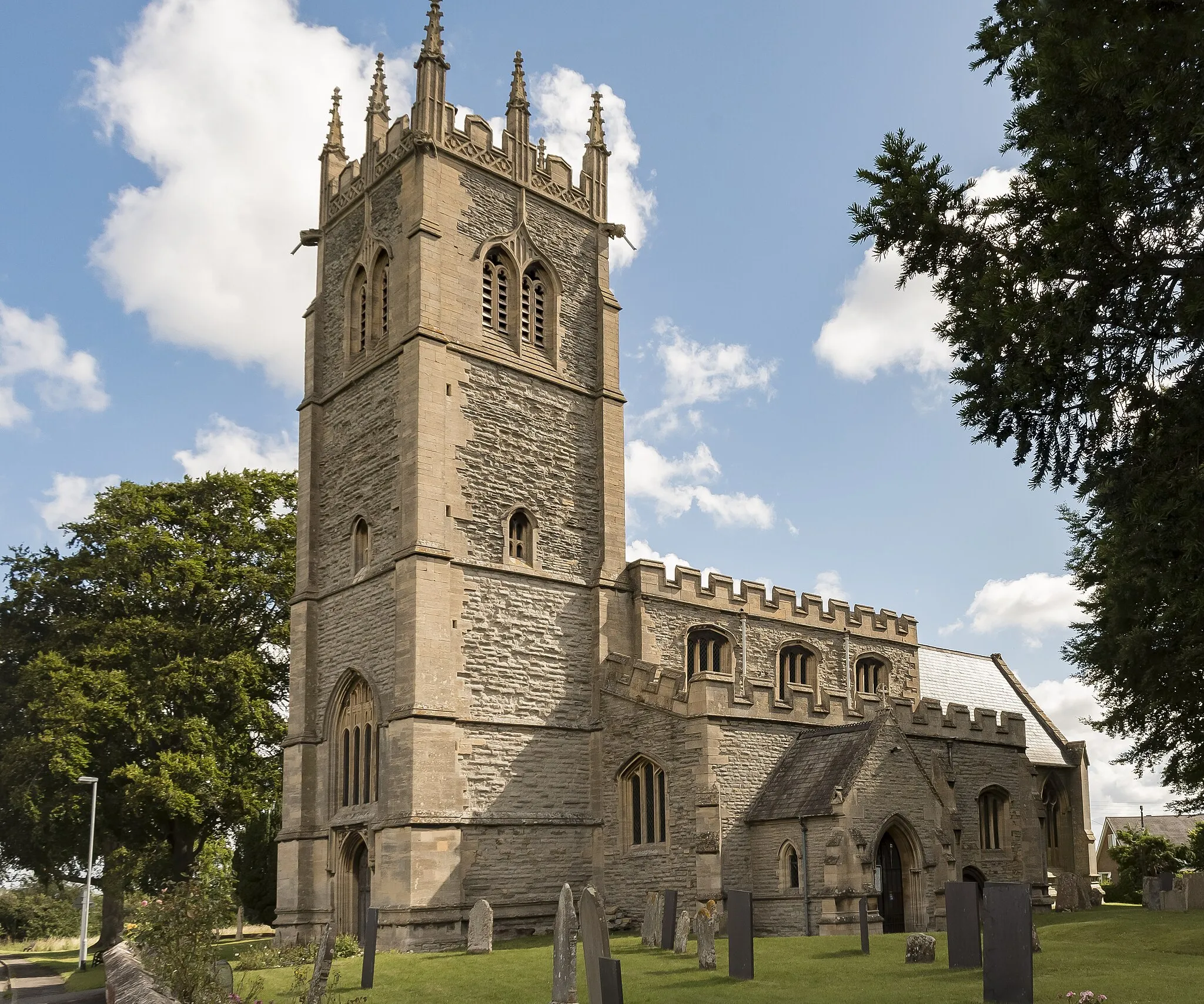 Photo showing: The church dates from the late 13th C, with the tower dating from 1482.
The church contains some very fine carvings in the Easter Sepulchre and Sedilia.

Unfortunately the church was locked during the coronavirus lockdown.