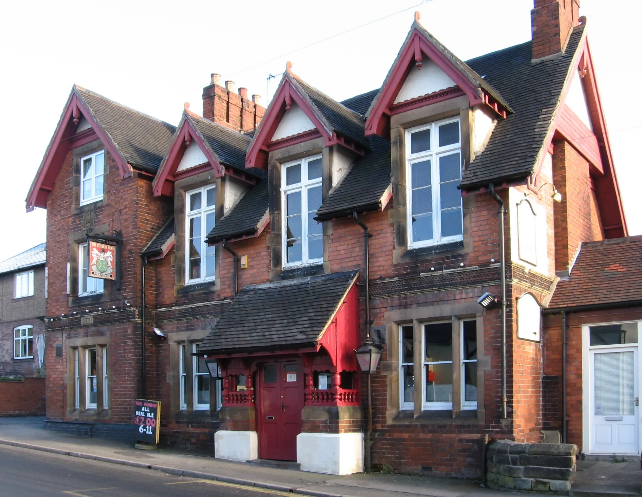 Photo showing: Kilburn - The Hunters Arms