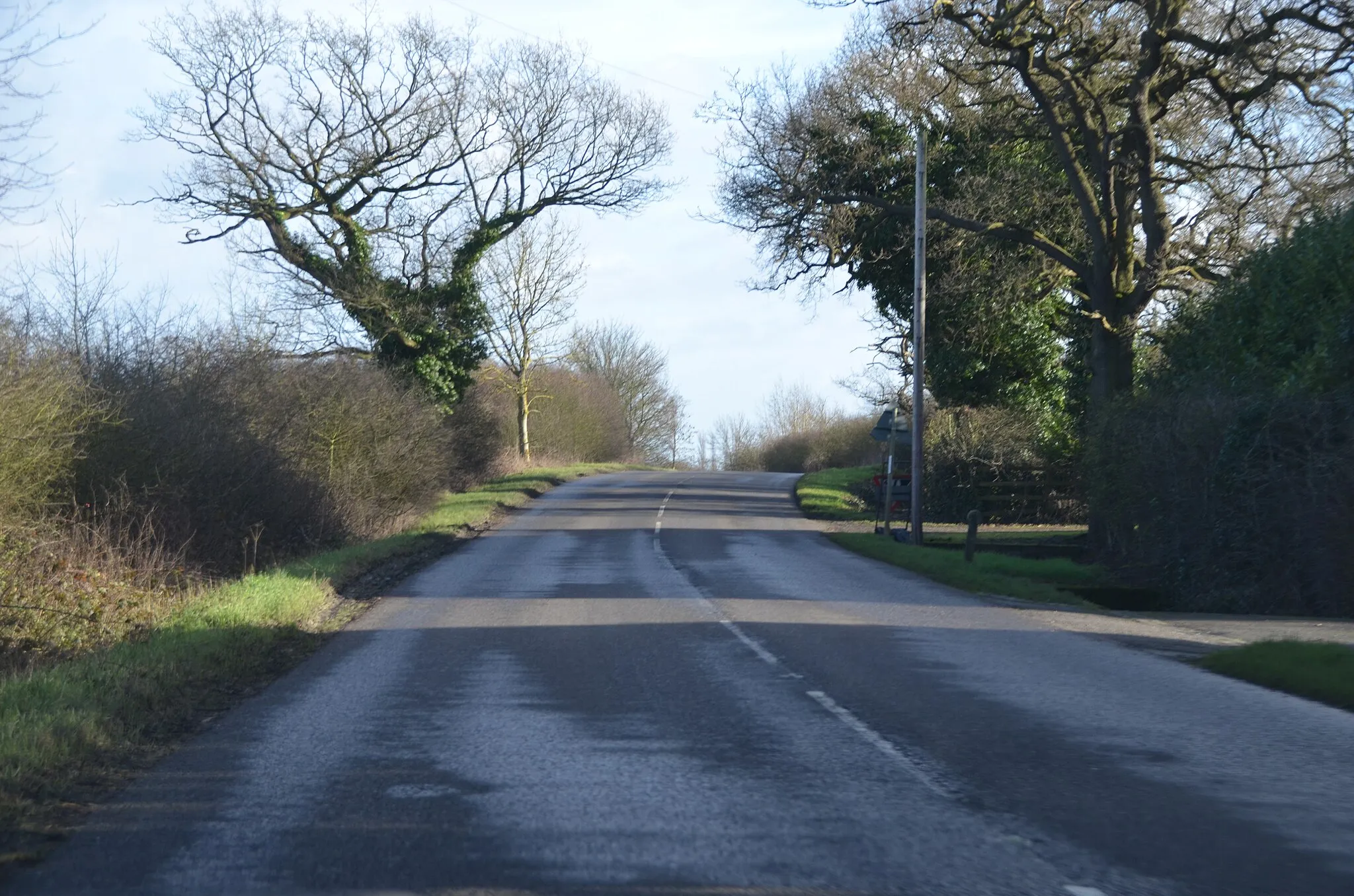 Photo showing: B6386 road towards Southwell