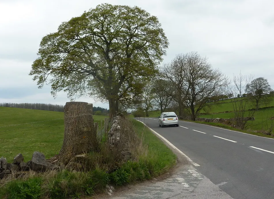 Photo showing: A5012 west of the Moor Lane junction