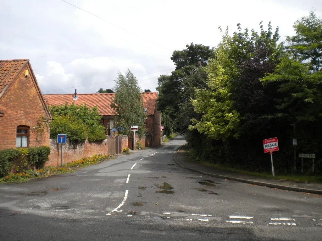 Photo showing: Bottom of Church Hill, Bilsthorpe