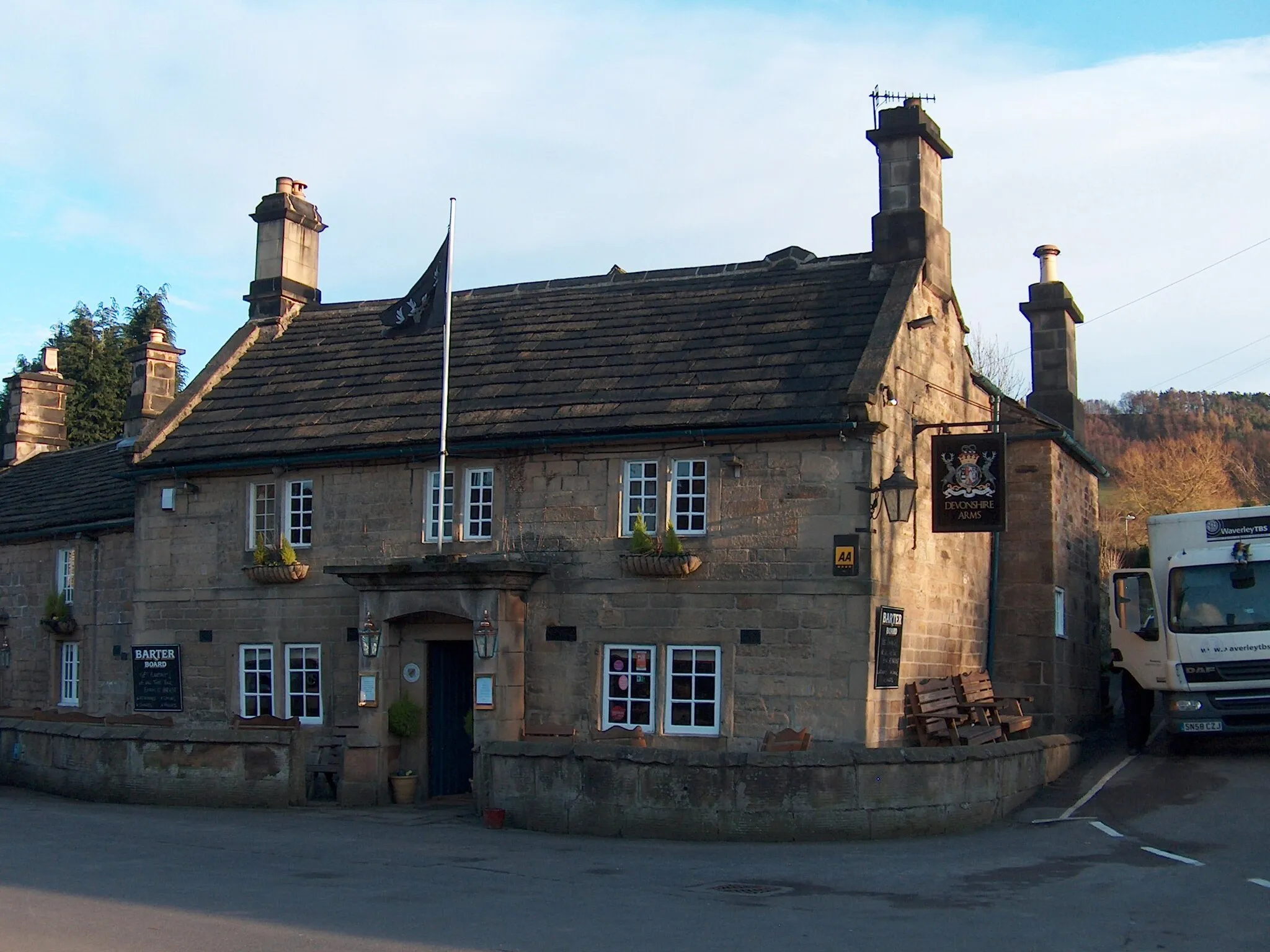 Photo showing: "The Devonshire Arms", Beeley