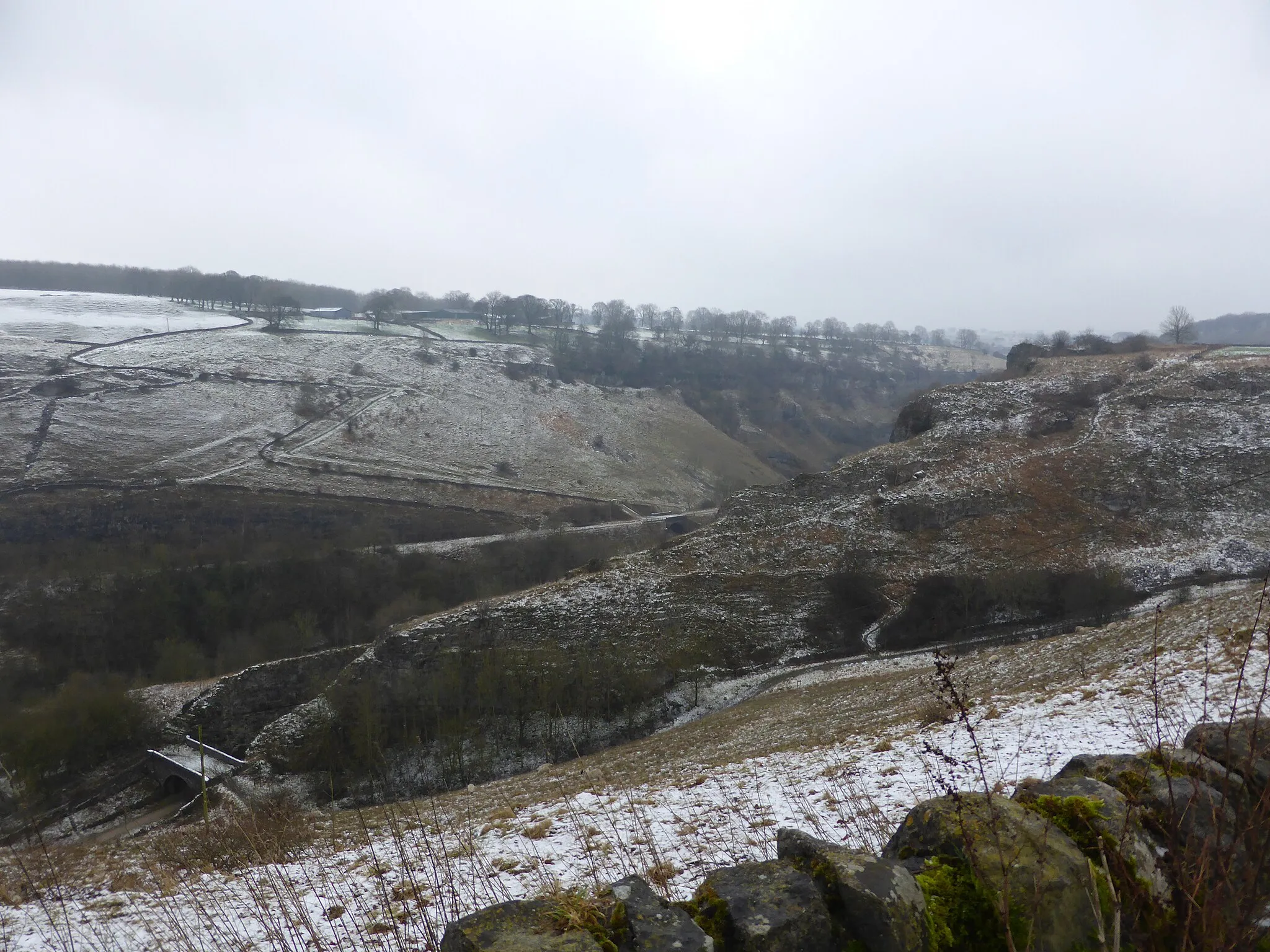 Photo showing: A scattering of snow