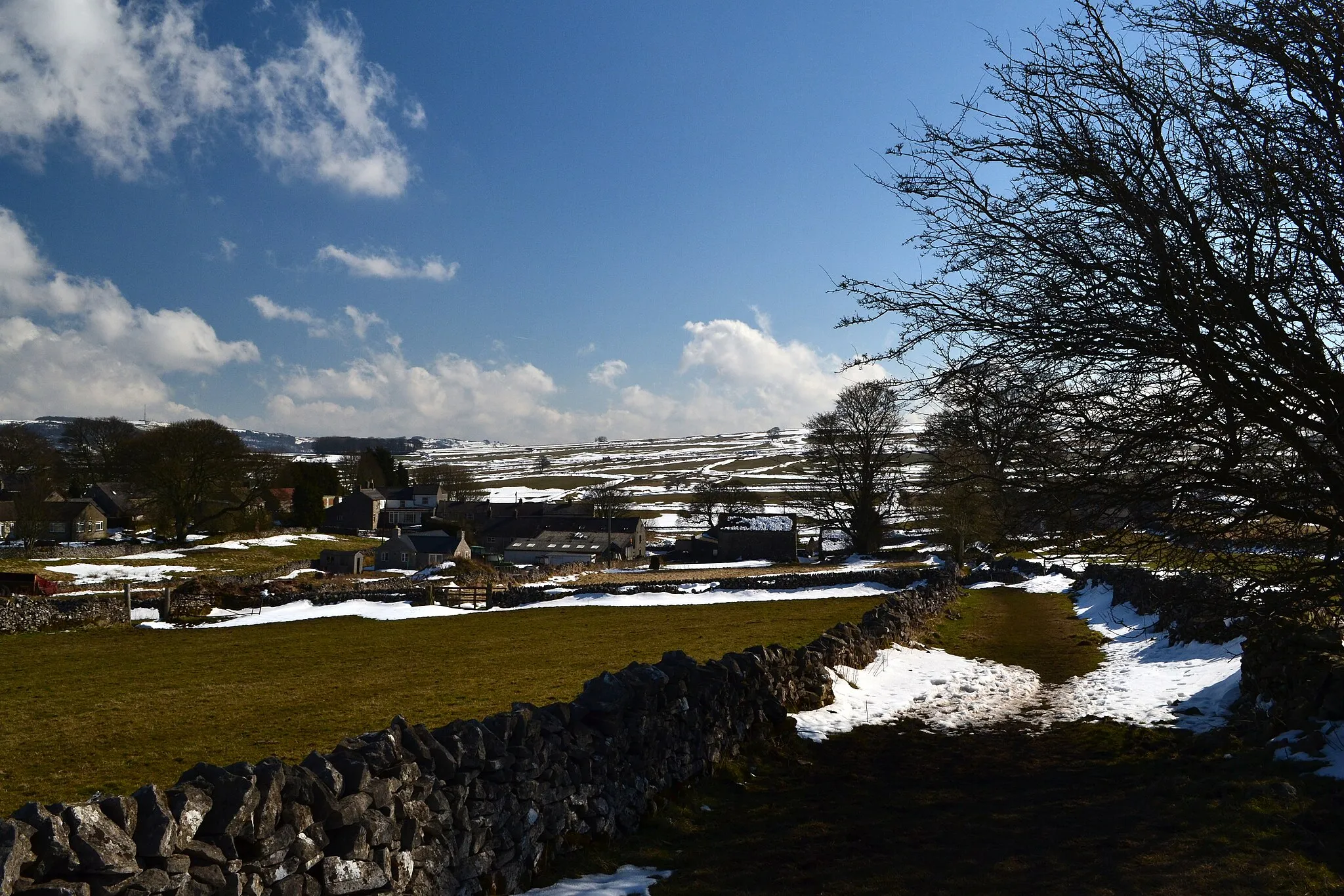 Photo showing: A view of Wardlow, in the Peak District