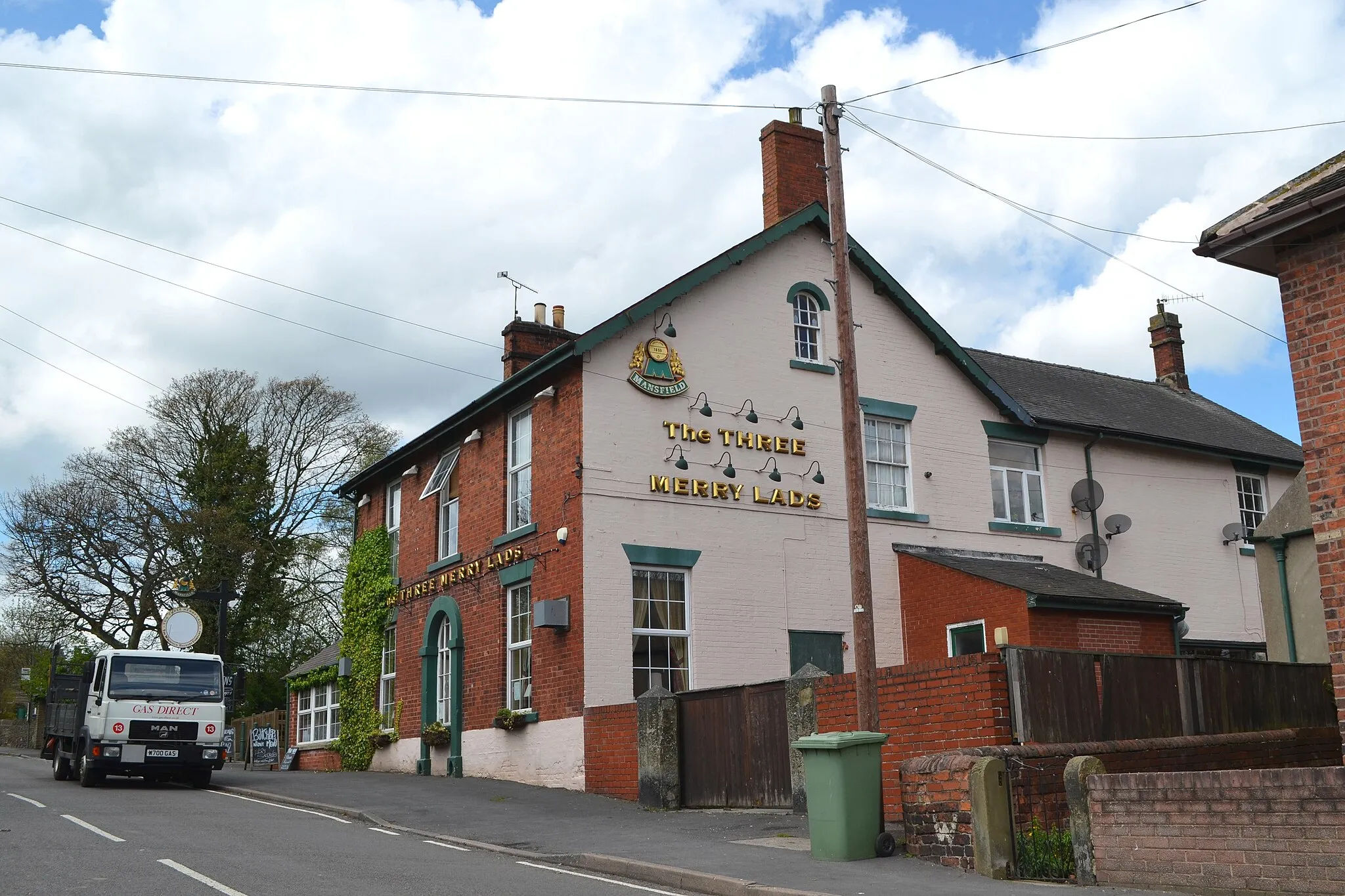 Photo showing: "The Three Merry Lads" Cutthorpe