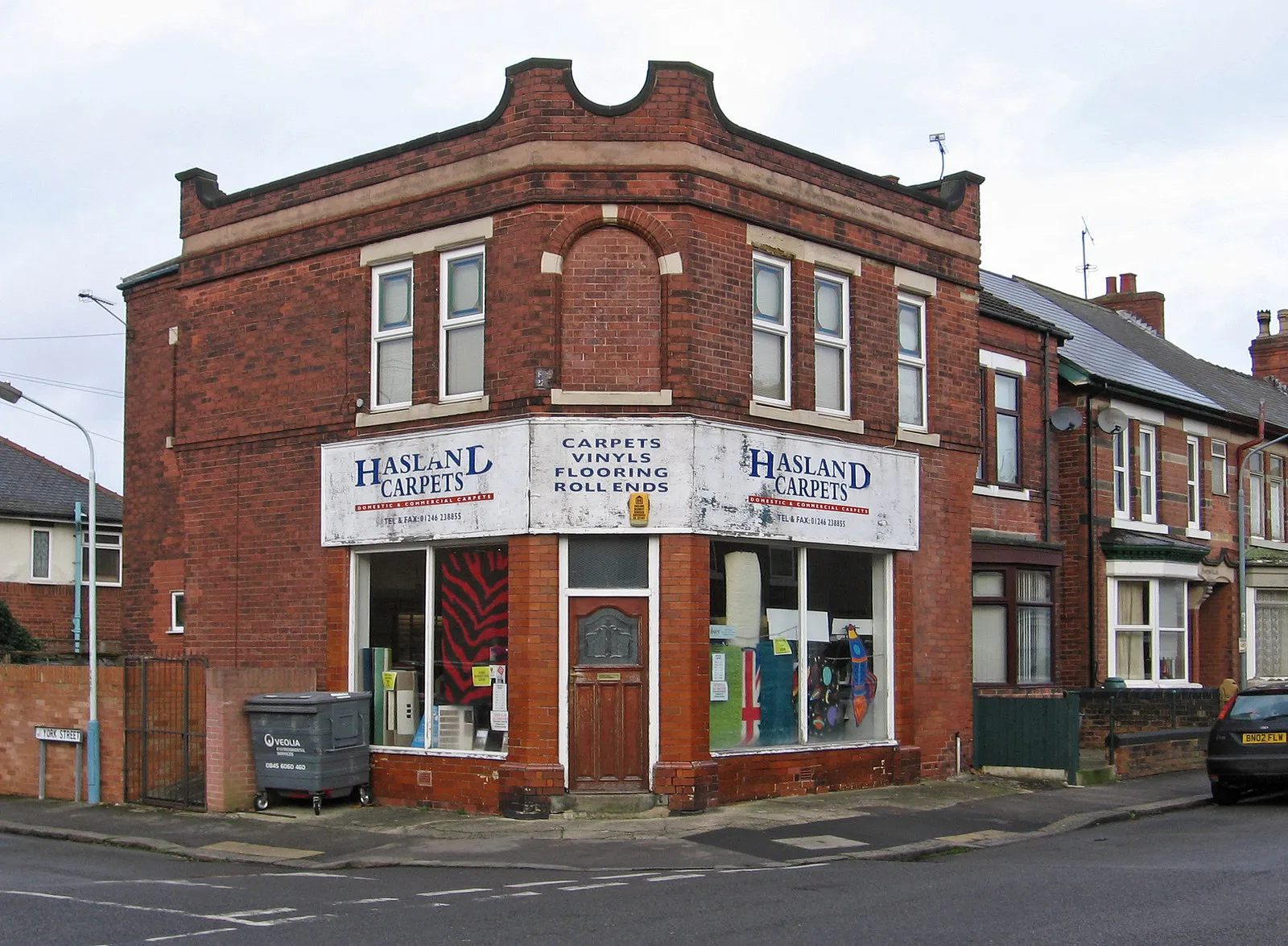 Photo showing: Hasland - carpet shop on Hampton Street