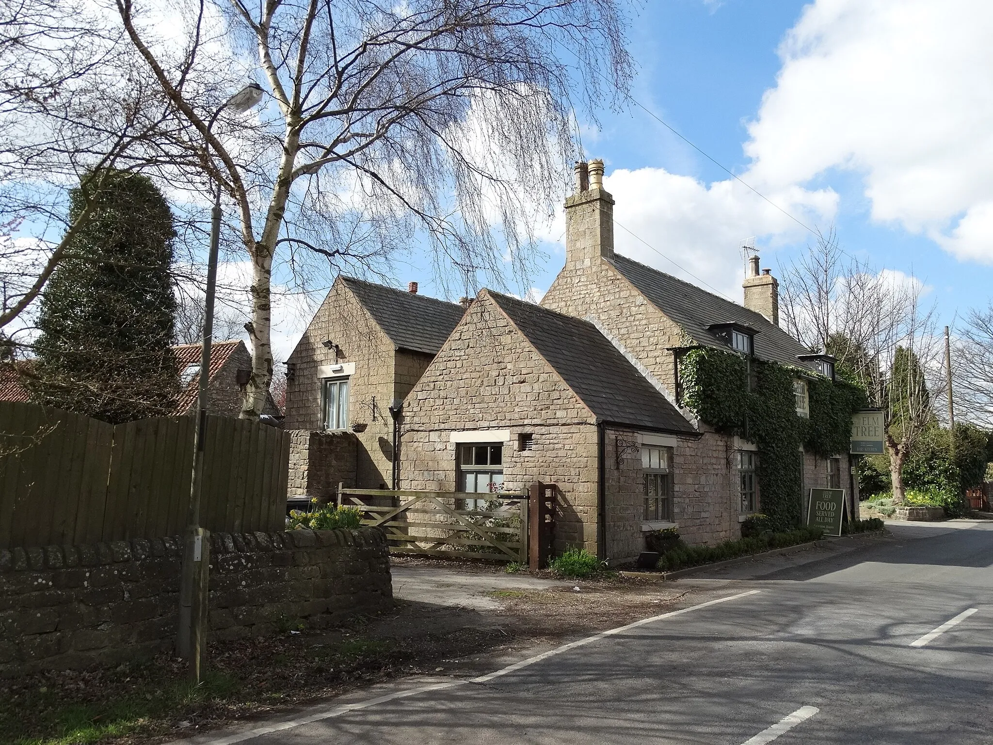 Photo showing: "The Elm Inn", Elmton