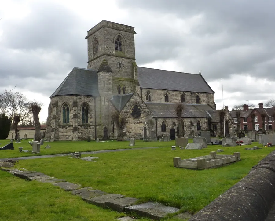 Photo showing: Church of St Luke, Shireoaks