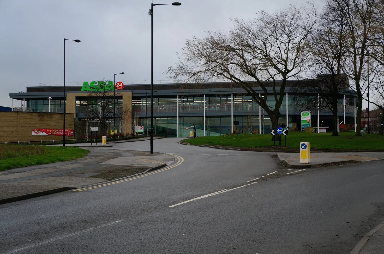 Photo showing: Asda 24 at Parson Cross