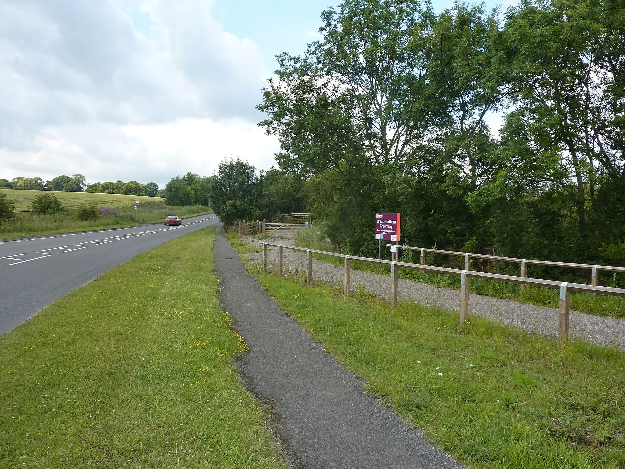 Photo showing: A608 and Great Northern Greenway