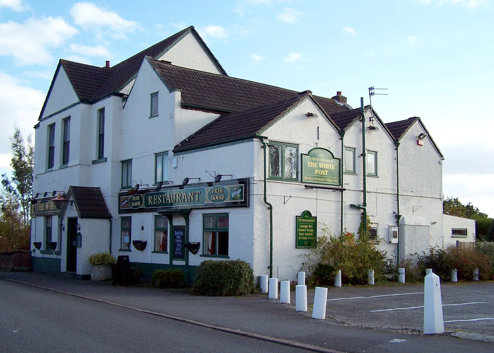 Photo showing: The White Posts Inn at Stanley Common, Derbyshire