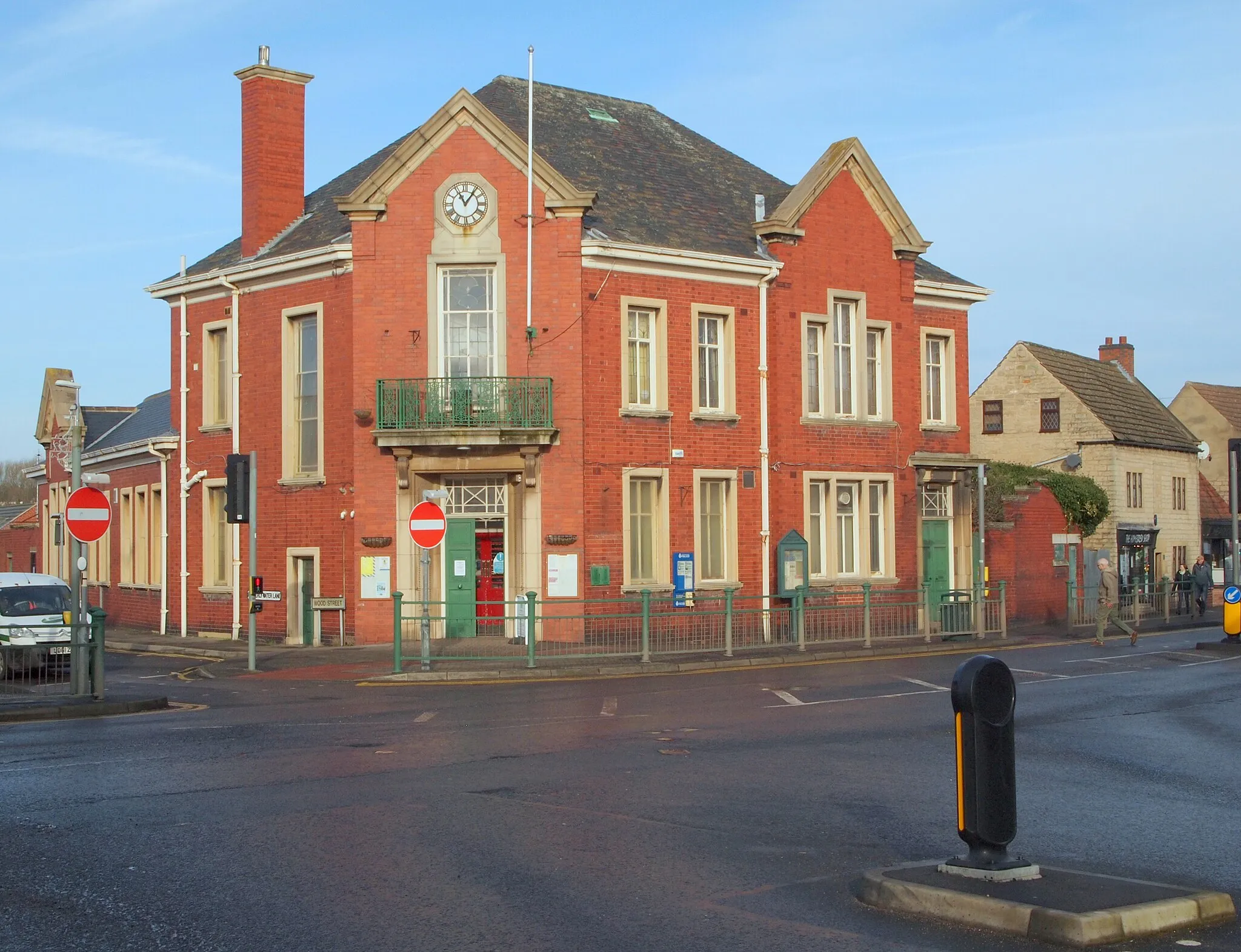 Photo showing: Church Street, Market Warsop, Notts.