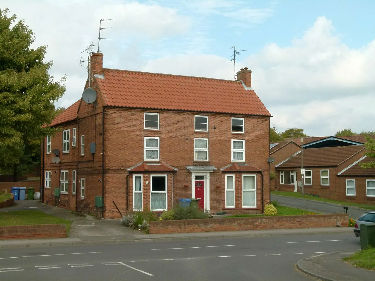 Photo showing: Photograph of The Grange, Ordsall, Nottinghamshire, England