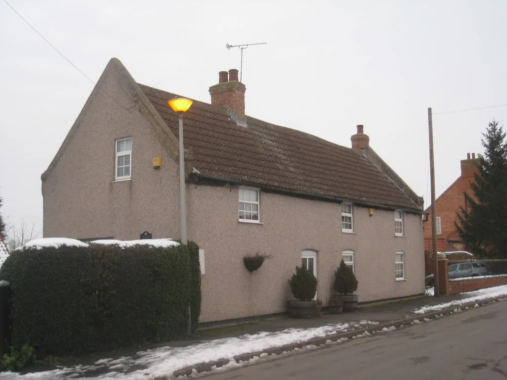 Photo showing: Cottage in East Drayton