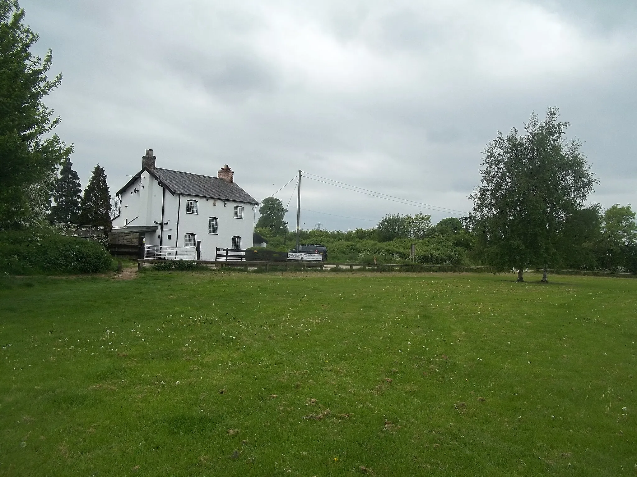Photo showing: End Cottage on Field Lane
