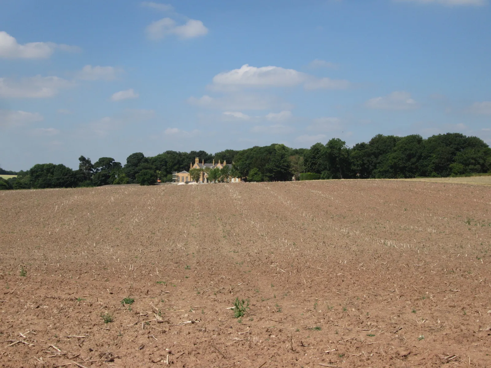 Photo showing: Approaching Beesthorpe Hall