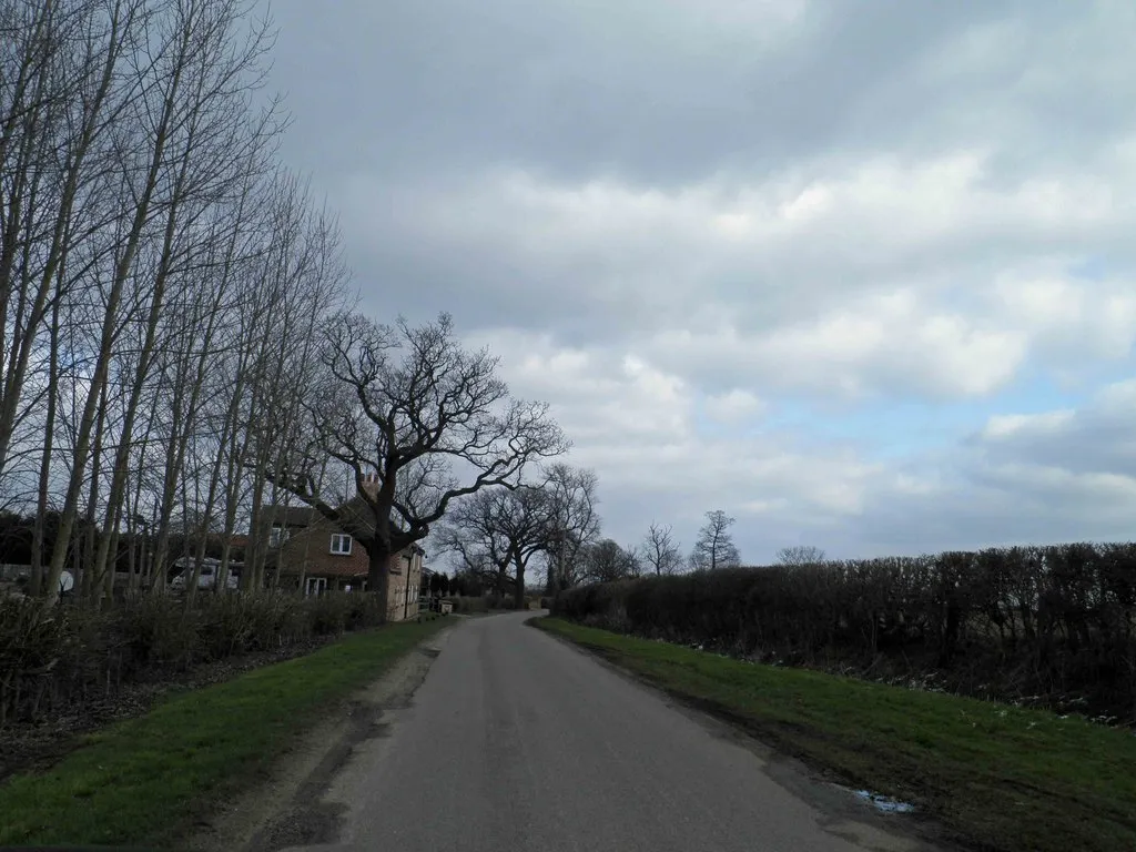 Photo showing: Bathleyhill Farm ahead