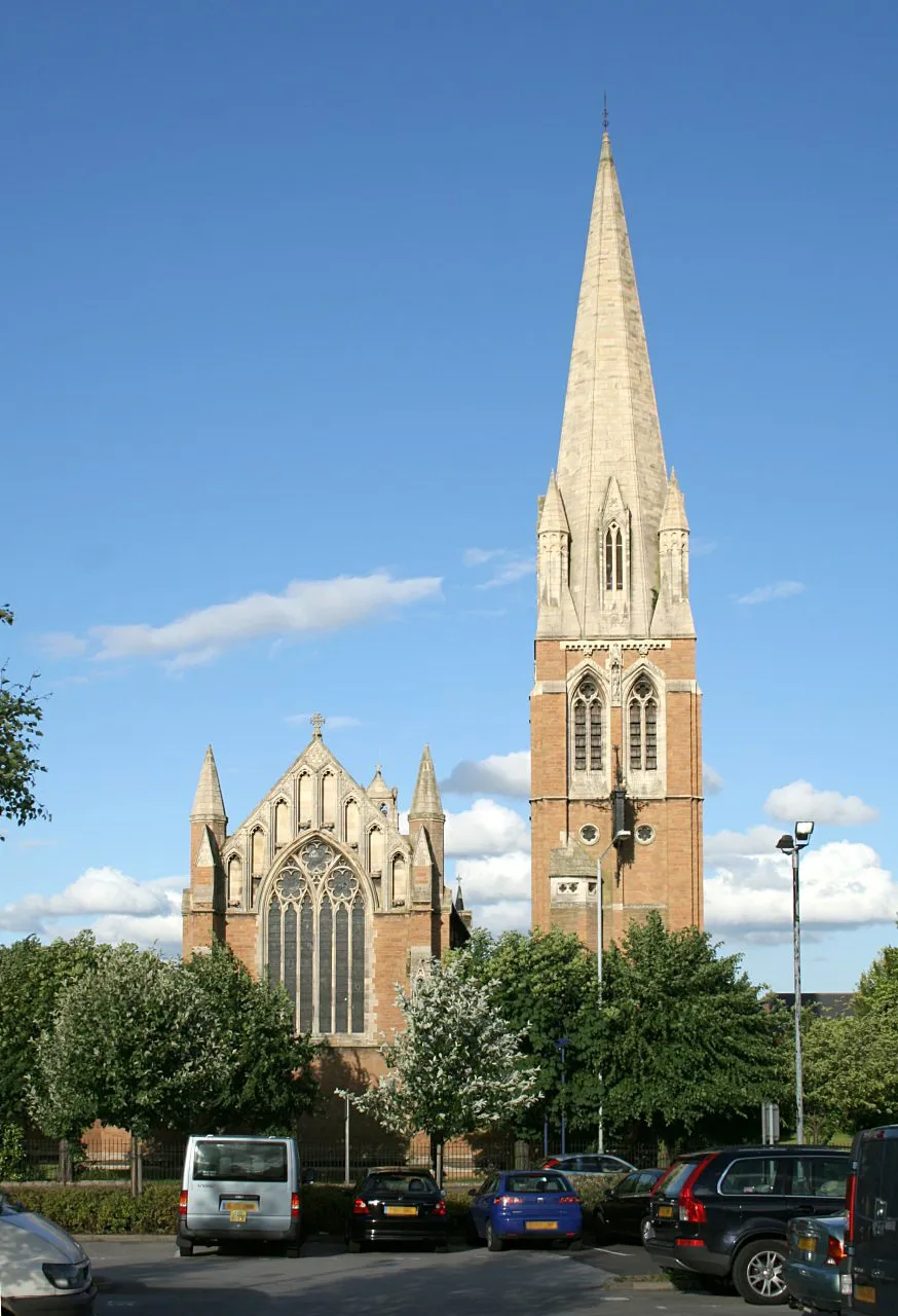 Photo showing: West front of St Paul's parish church, Daybrook, Nottingham