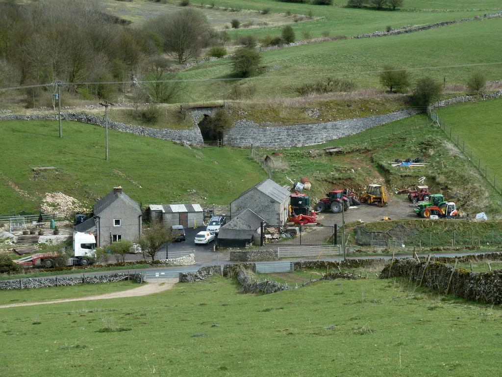 Photo showing: Arm Lees Farm