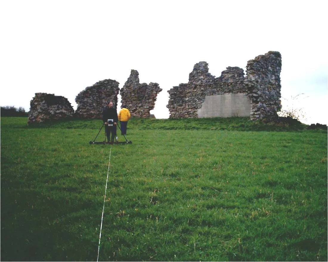 Photo showing: Resistivity survey at King John's Palace, Nottinghamshire being carried out in 2004. Photograph is taken looking north-west.