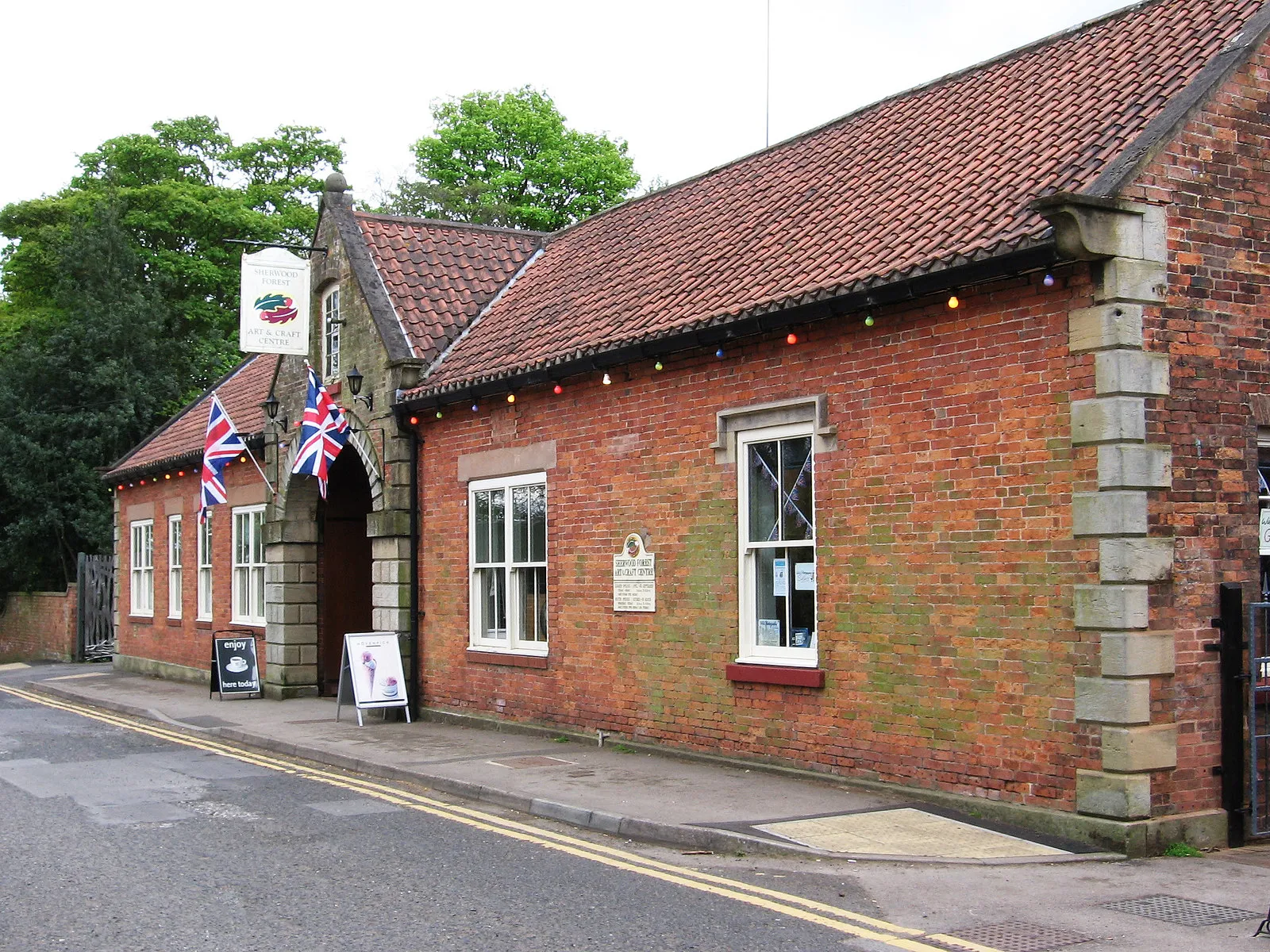 Photo showing: Edwinstowe - Sherwood Forest Art & Craft Centre