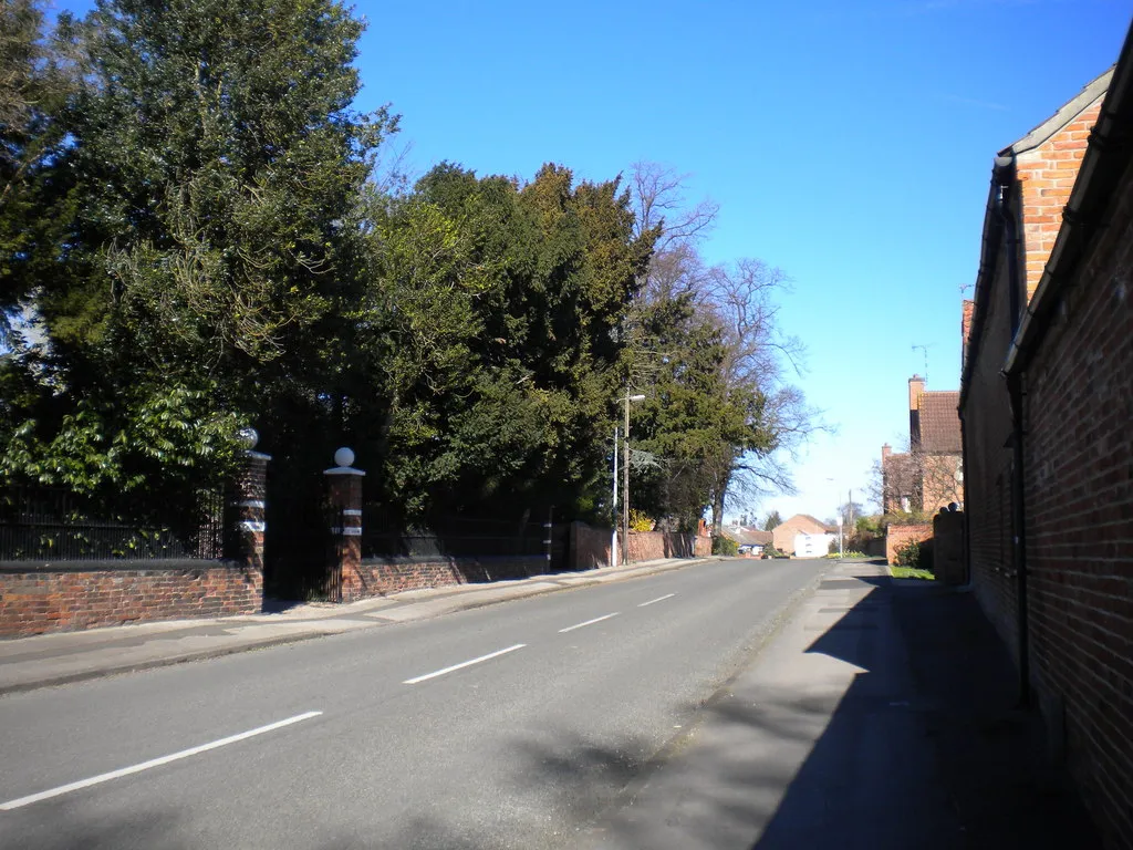 Photo showing: South west end of Marsh Lane, Farndon