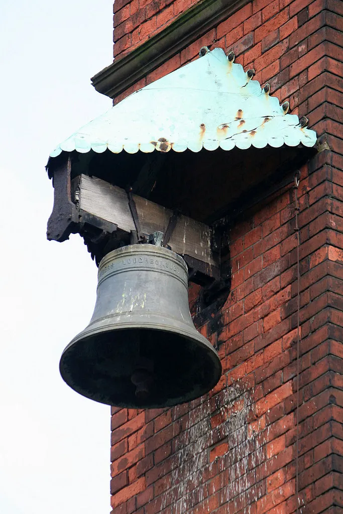 Photo showing: Bell on St Paul's. On the northern corner of the western elevation of 1738821