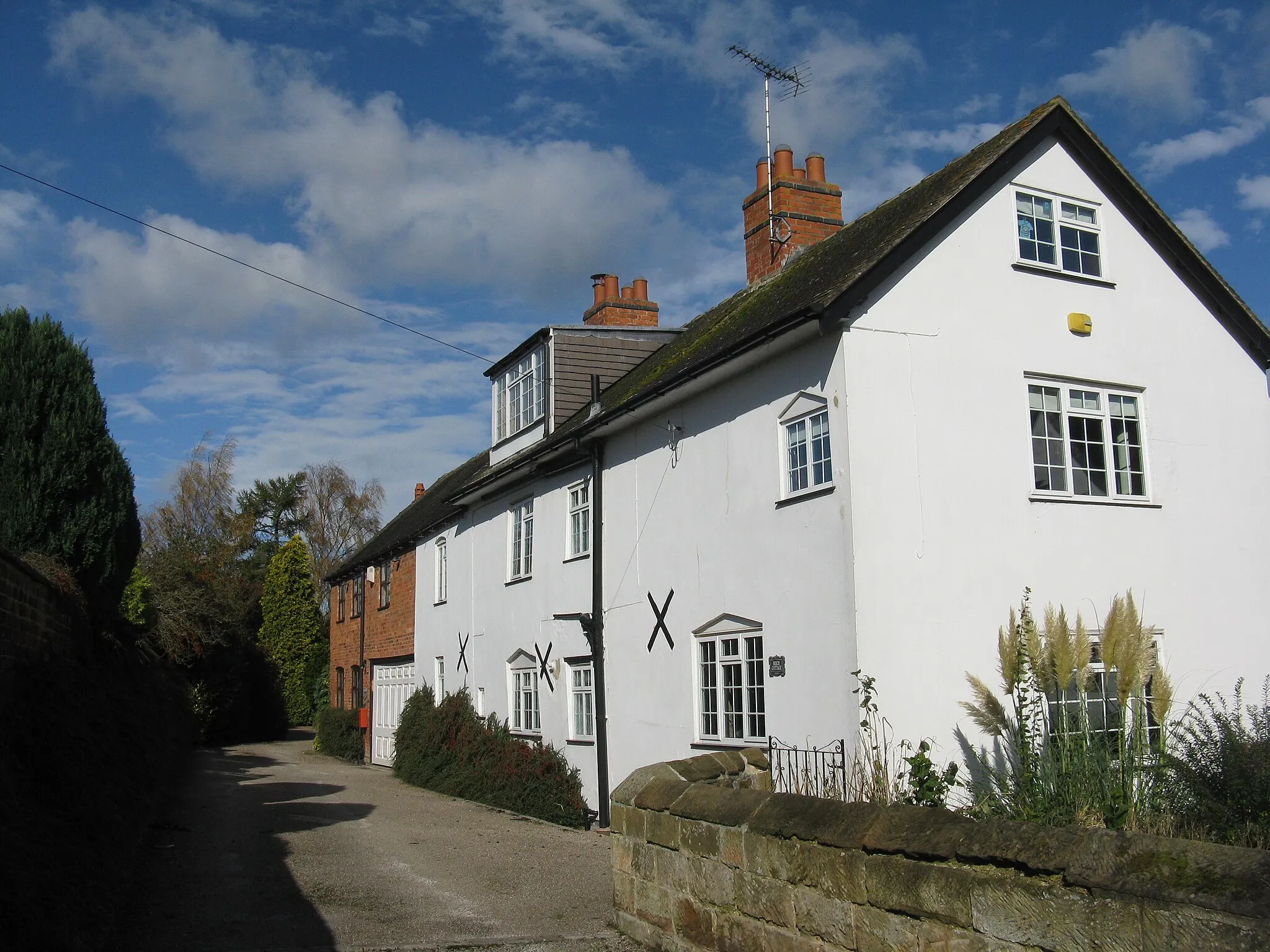 Photo showing: Houses at Egginton