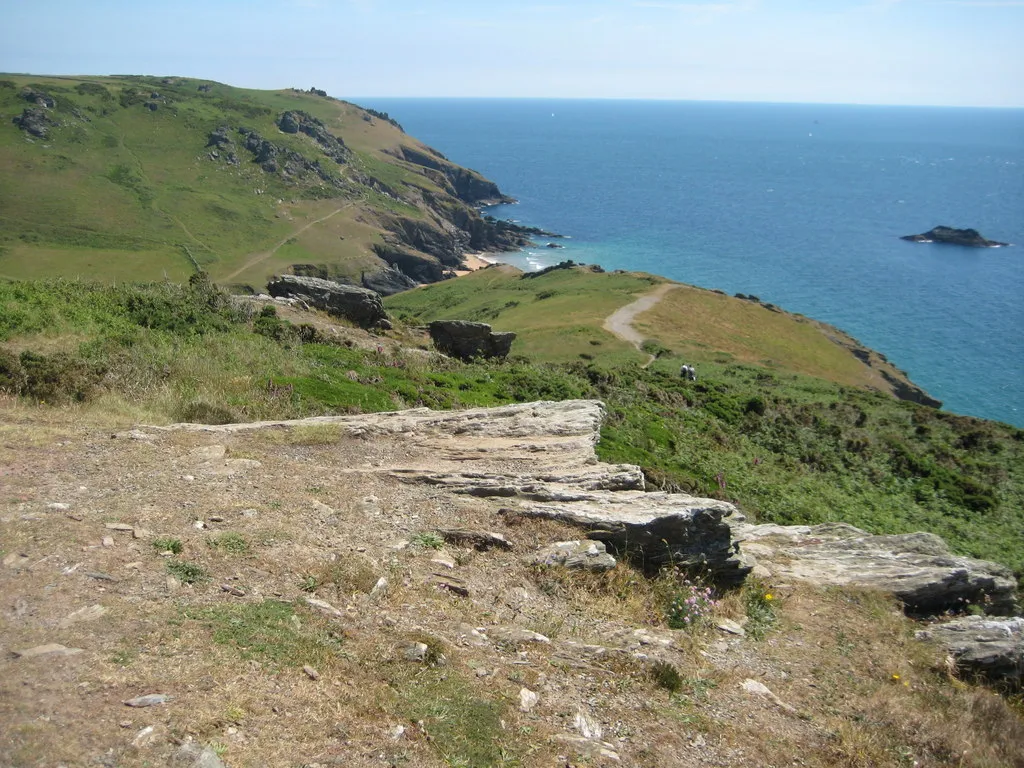 Photo showing: Above Cathole Cliff