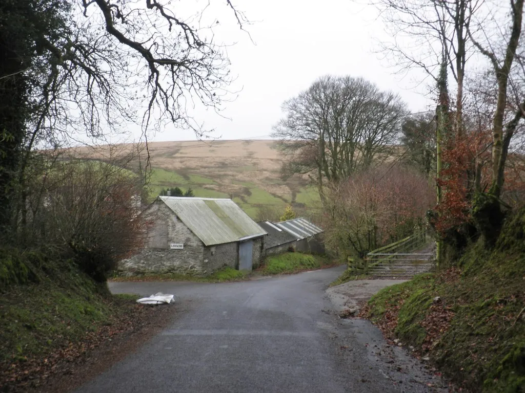 Photo showing: Approaching Landacre