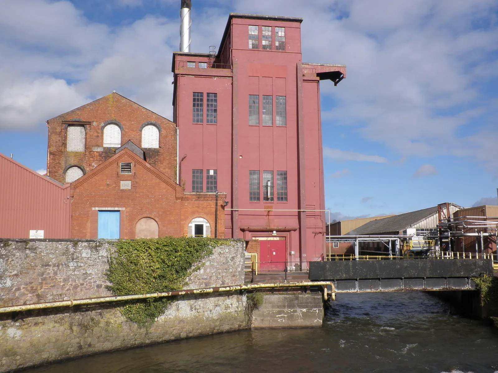 Photo showing: Devon Valley paper mill, Hele