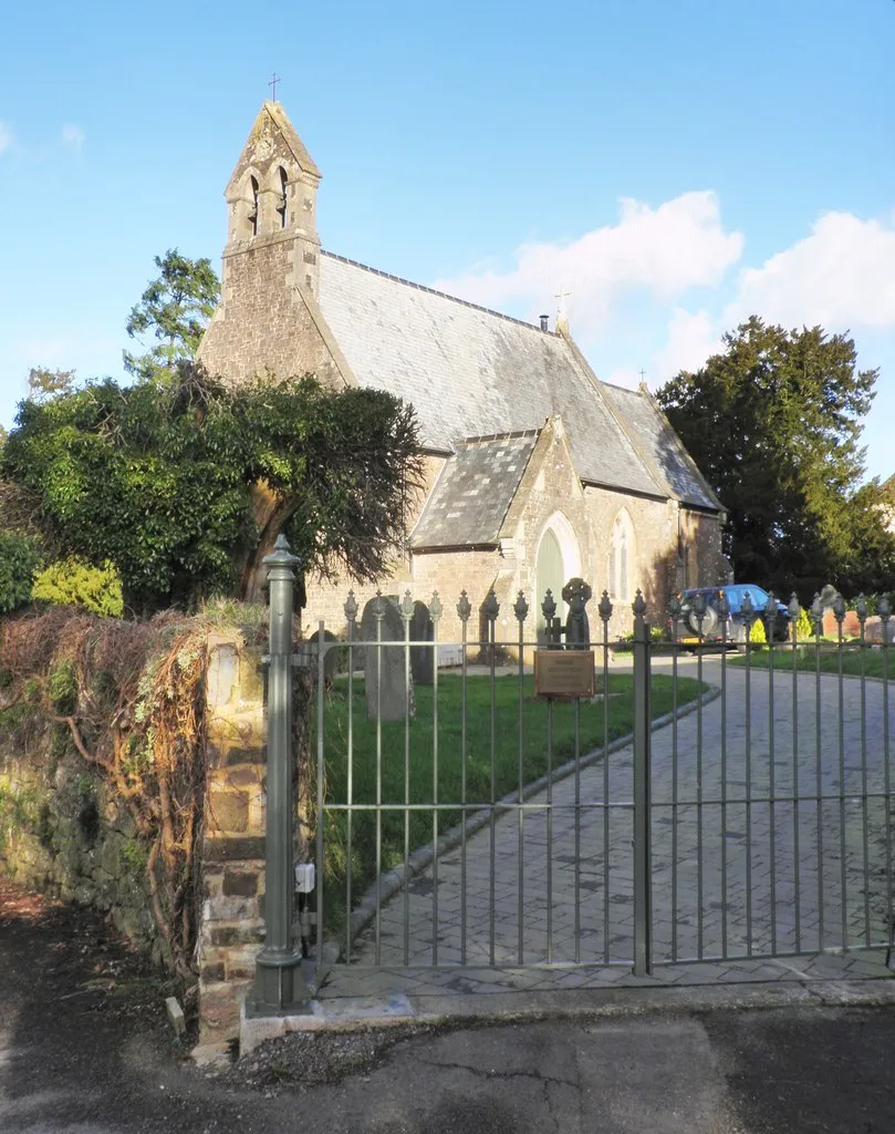 Photo showing: Former chapel of St John the Baptist, Cove, Devon, seen from the southwest