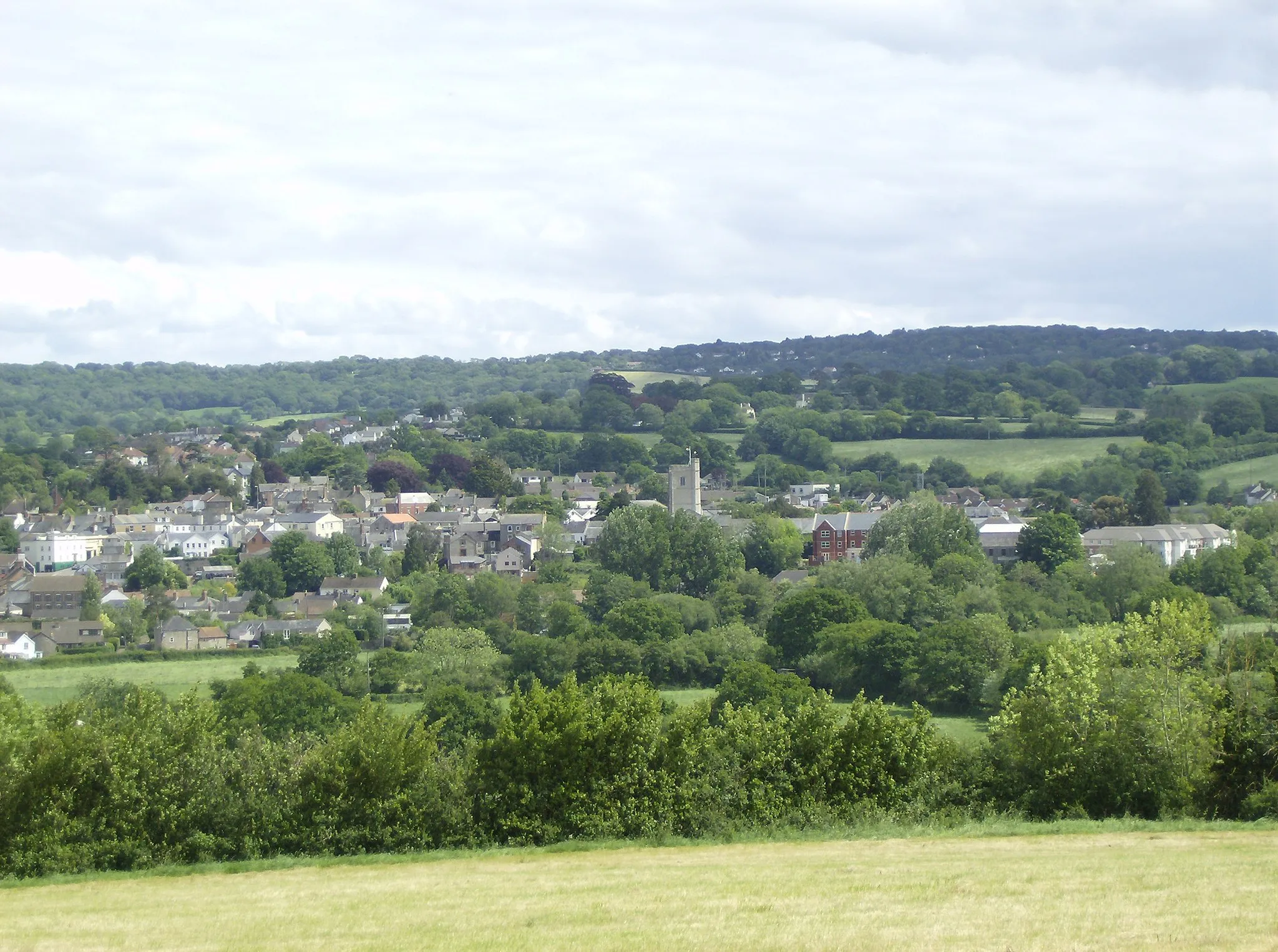 Photo showing: A panoramic view of Axminster Town.