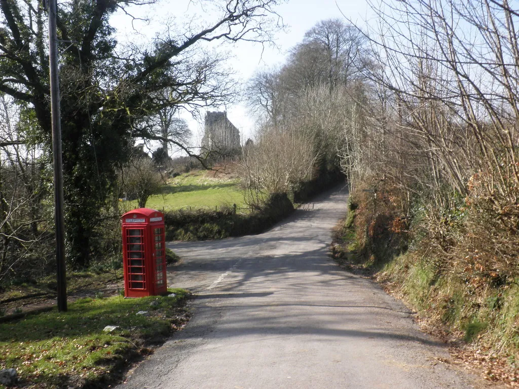 Photo showing: Crossroads at Twitchen