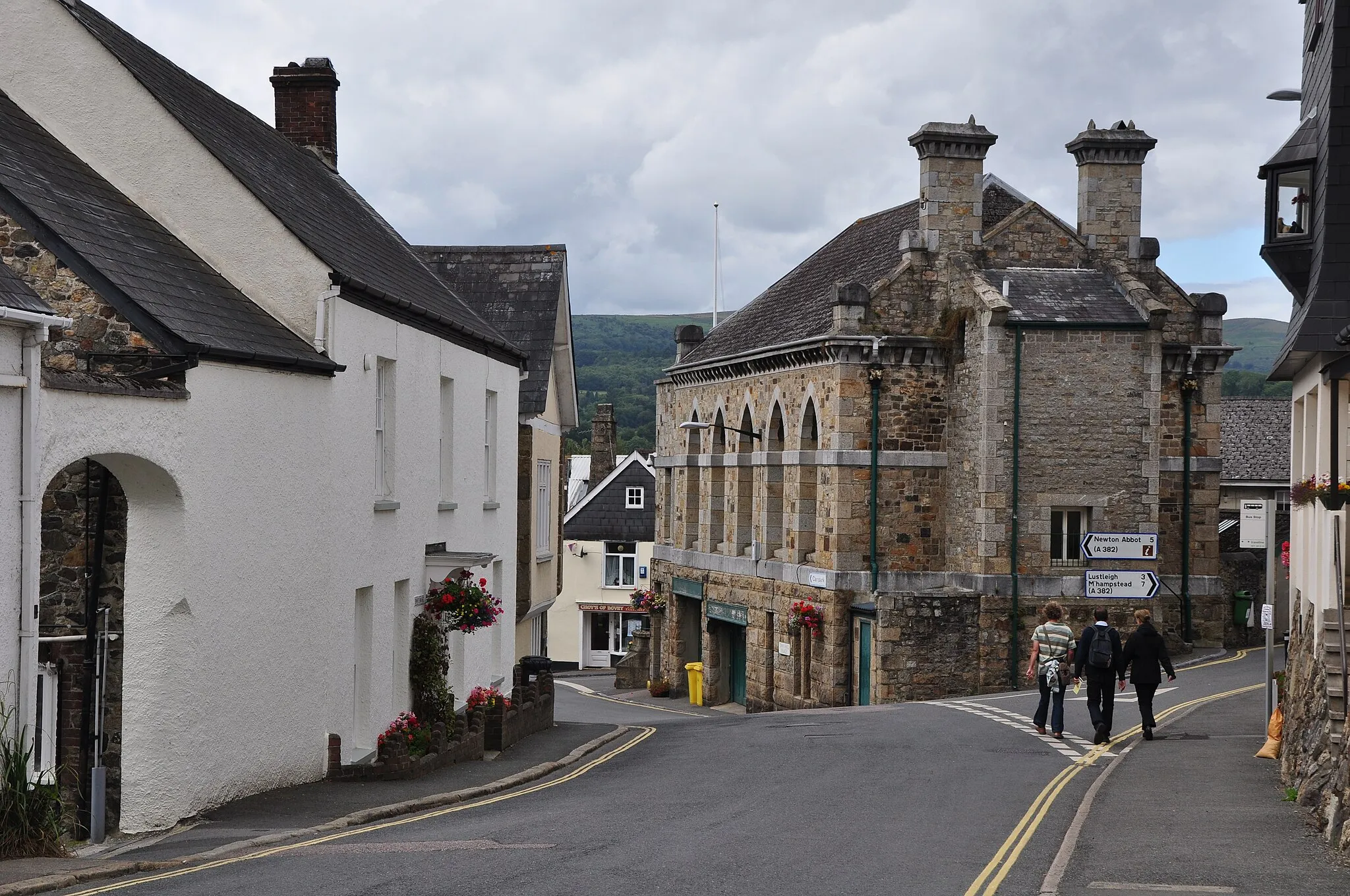 Photo showing: Bovey Tracey : East Street