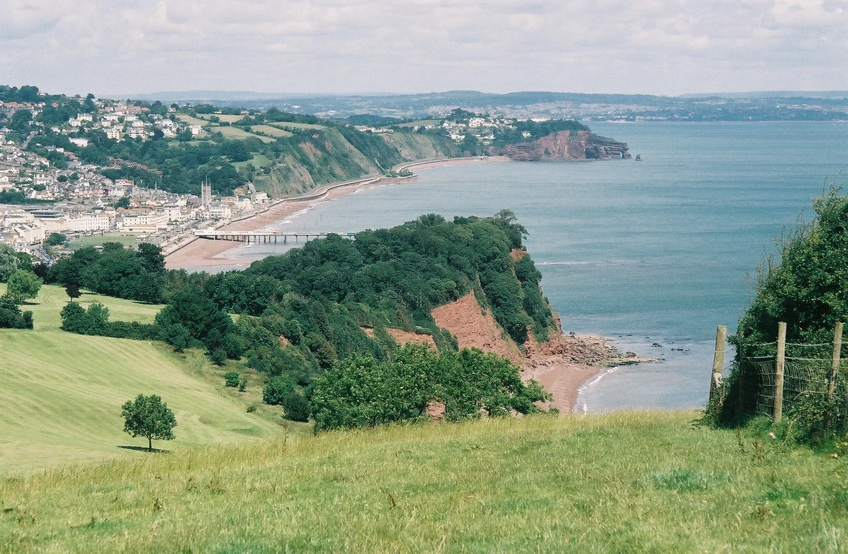 Photo showing: Estuary of Teignmouth seen from above Shaldon across the Ness