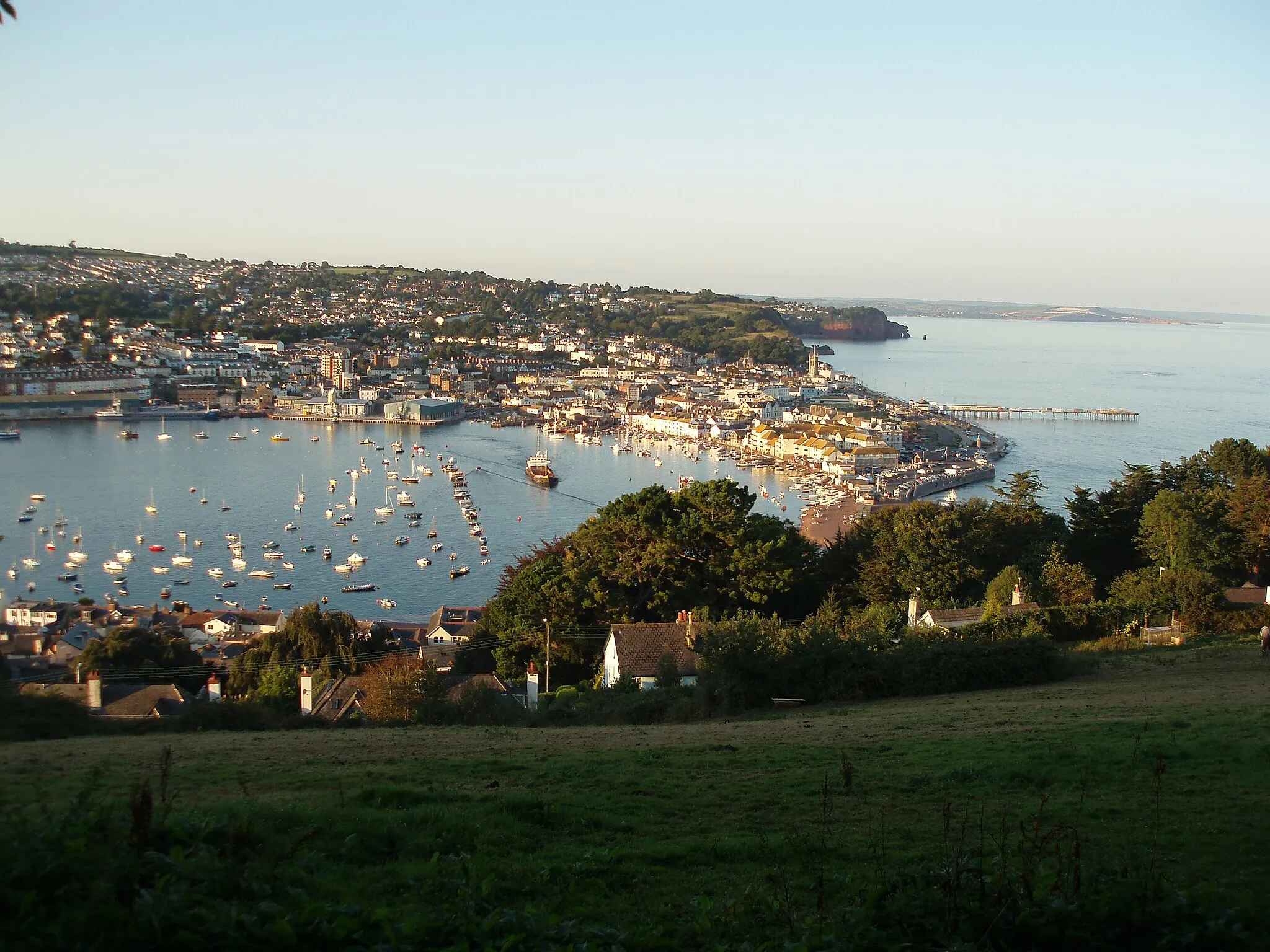 Photo showing: Teignmouth Harbour from Shaldon