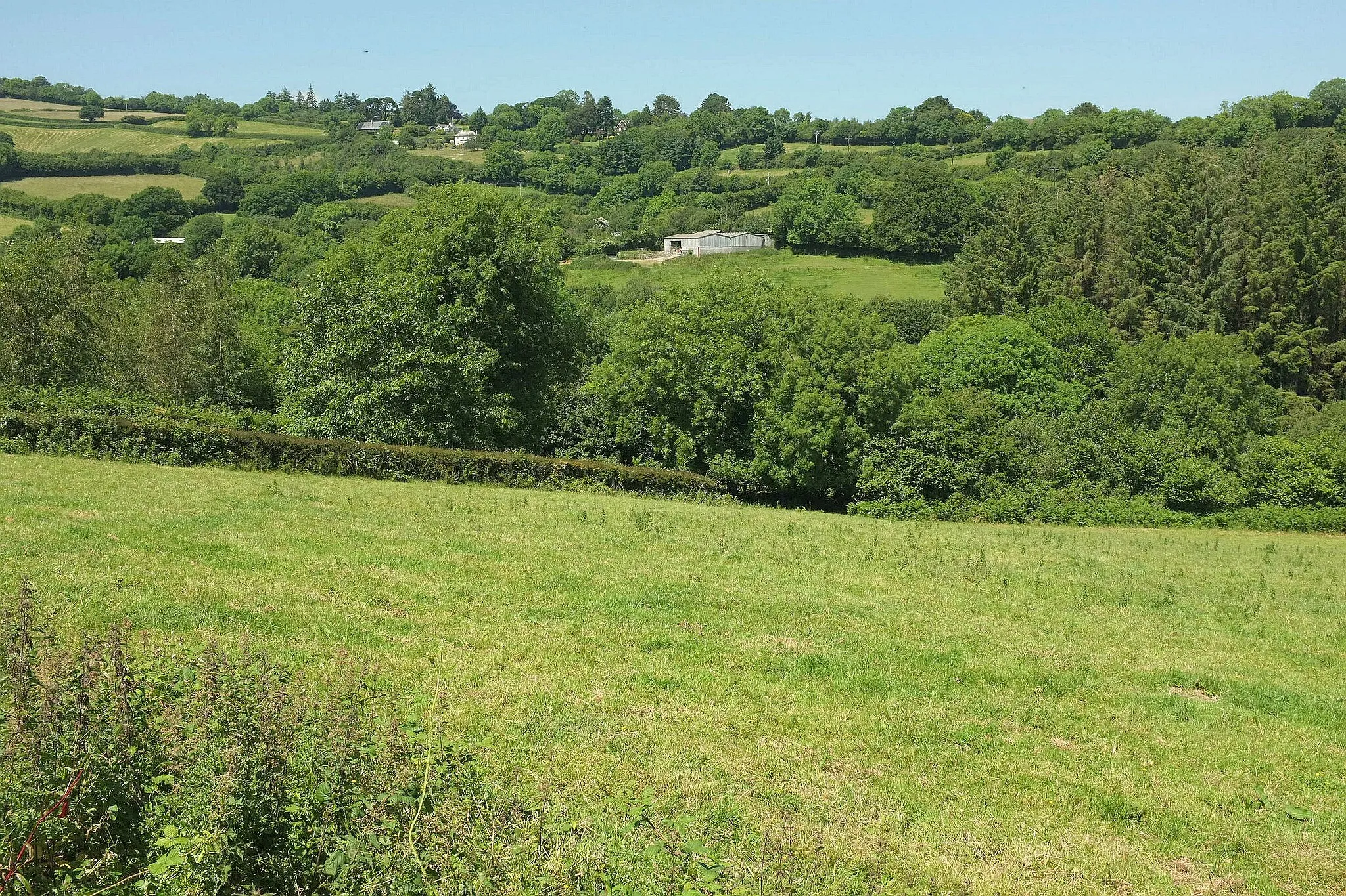 Photo showing: Across the Holy Brook valley