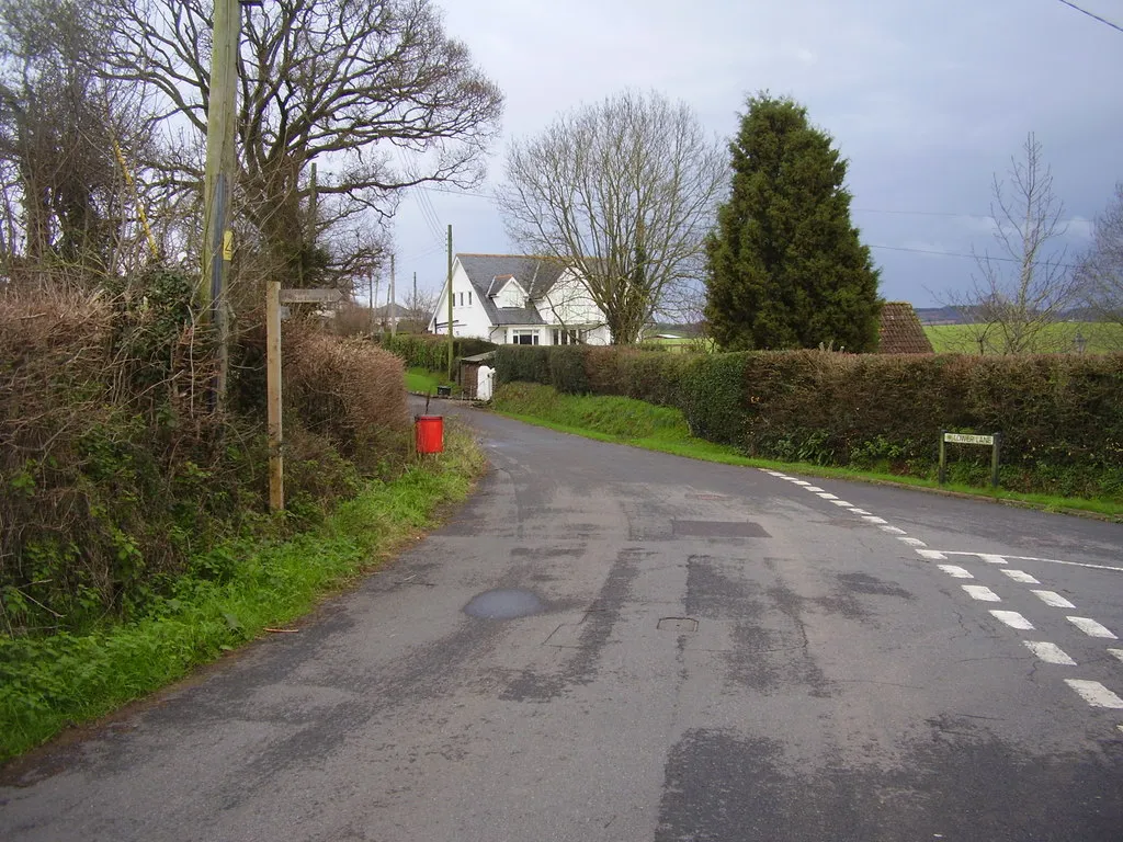 Photo showing: A Devon junction