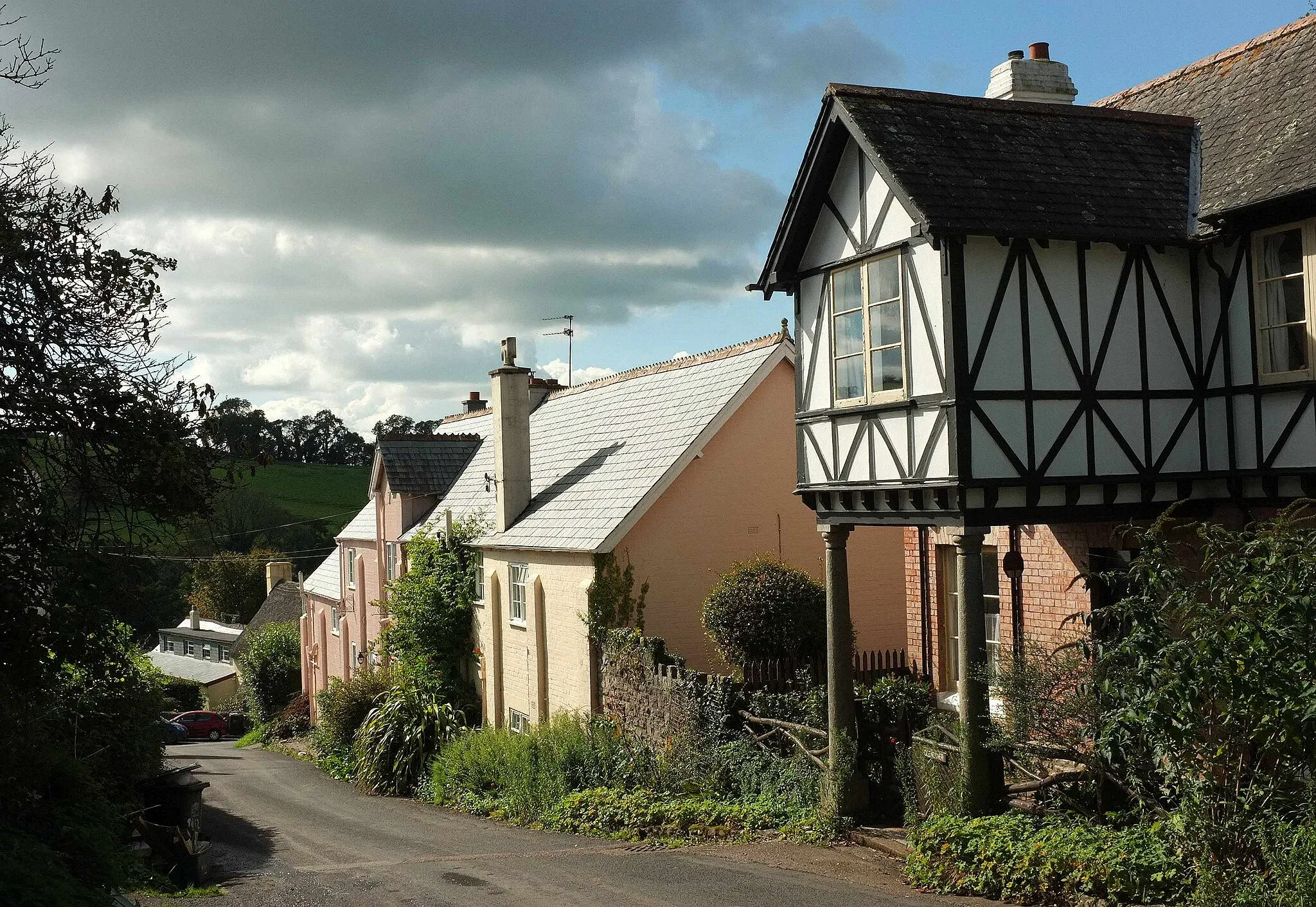 Photo showing: Houses in Coffinswell