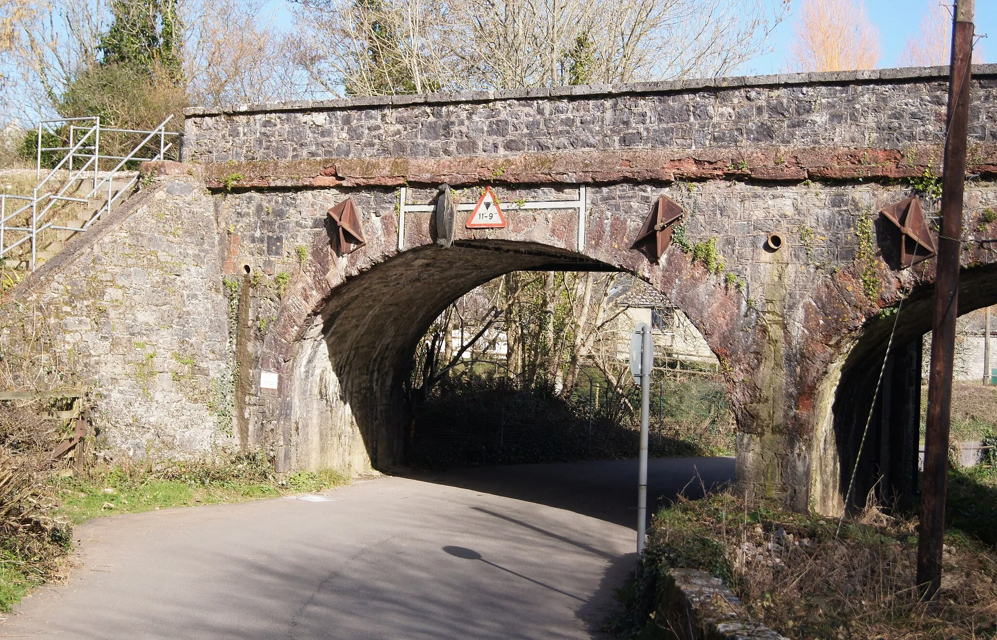 Photo showing: A fine railway bridge